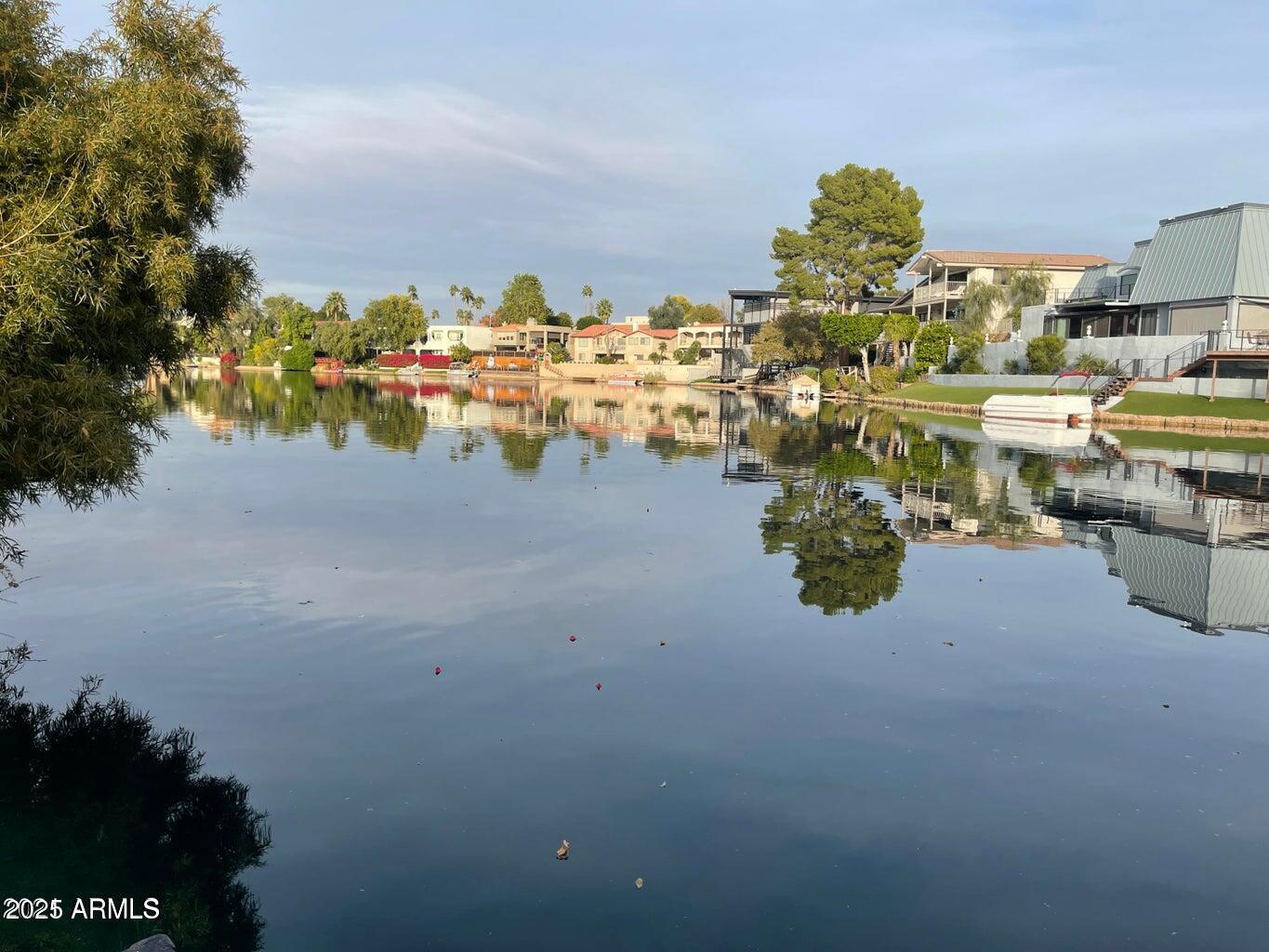 959 E LOBSTER TRAP Lane