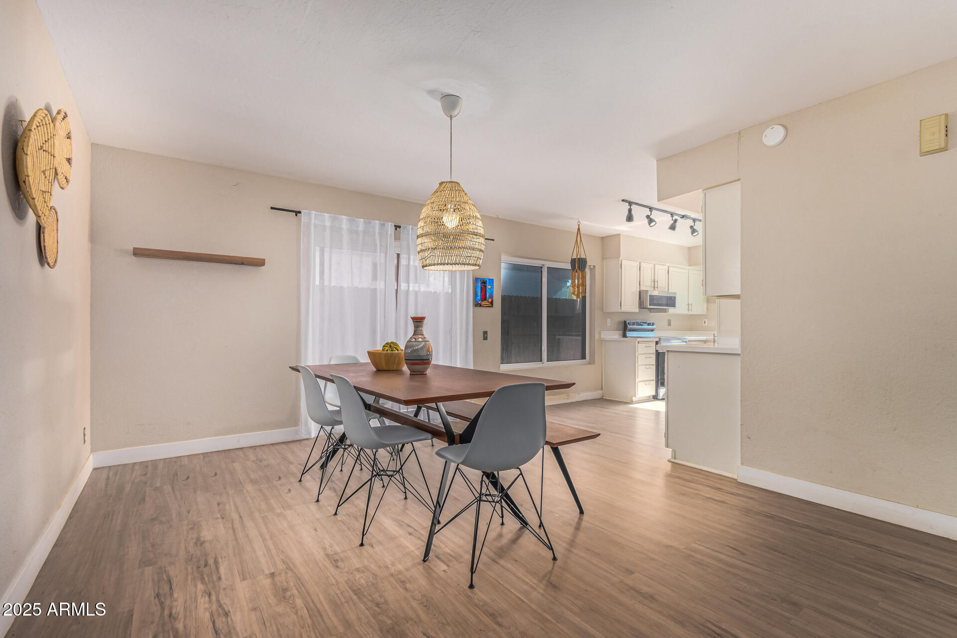 959 E LOBSTER TRAP Lane