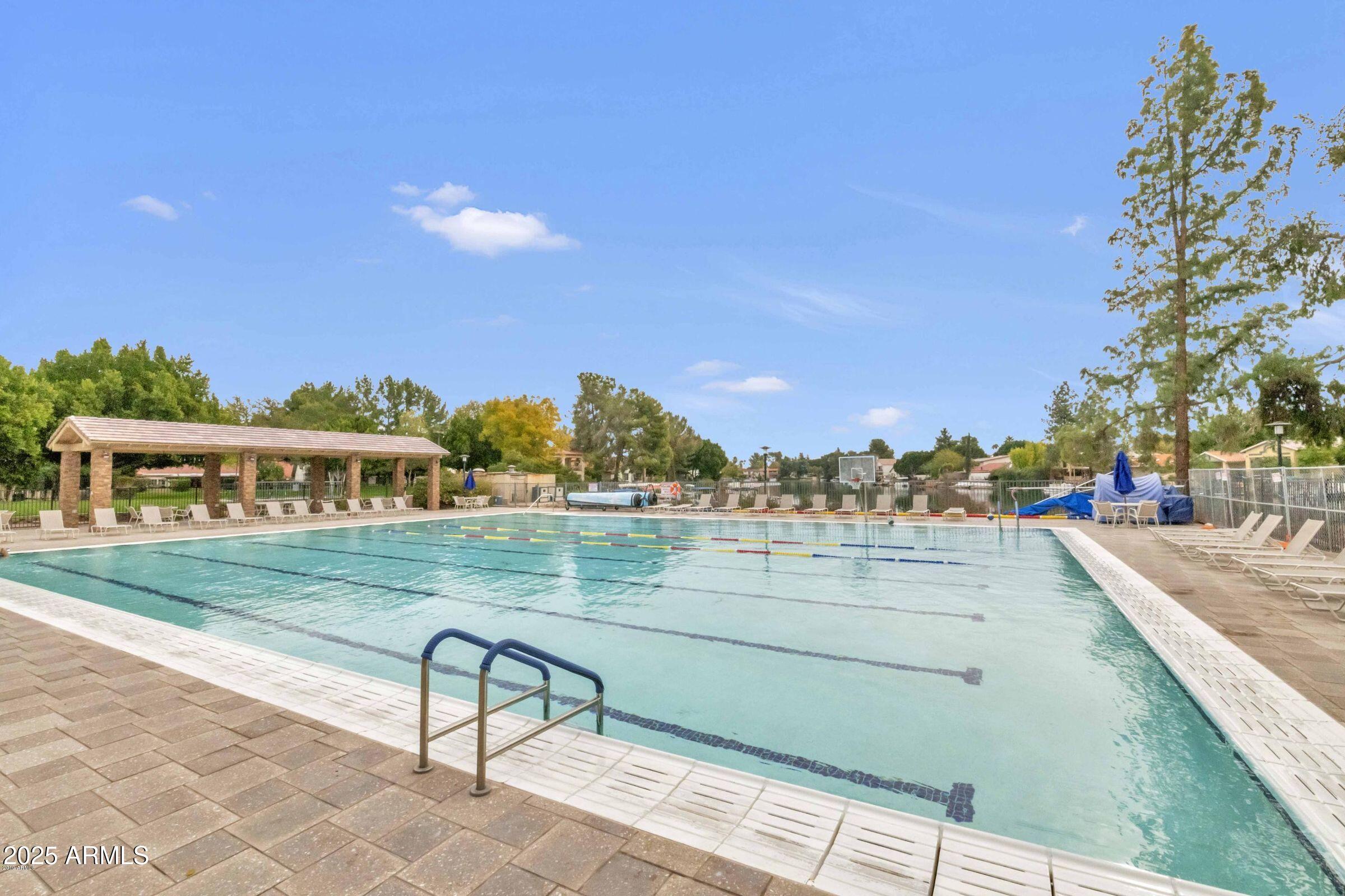 959 E LOBSTER TRAP Lane