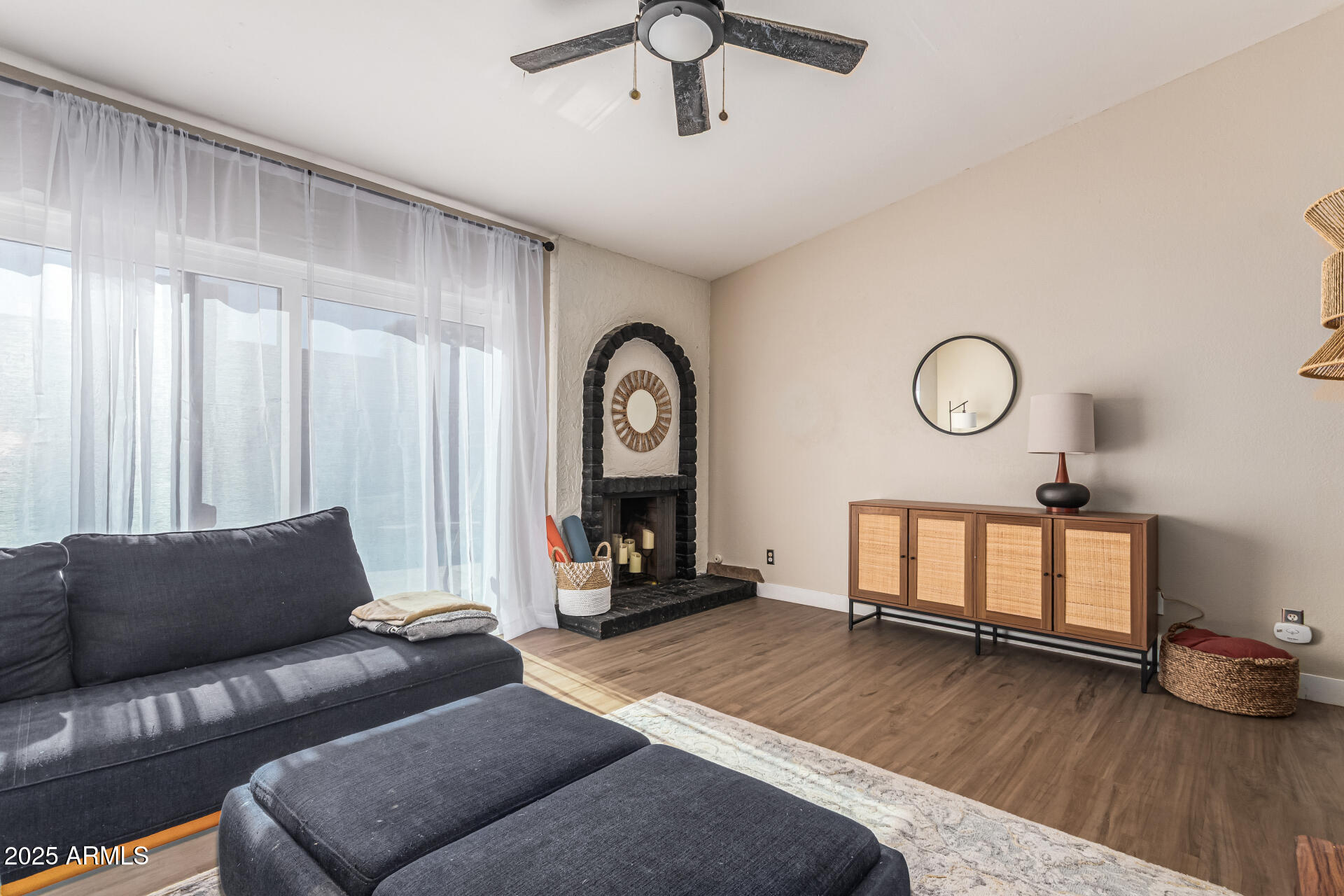 959 E LOBSTER TRAP Lane