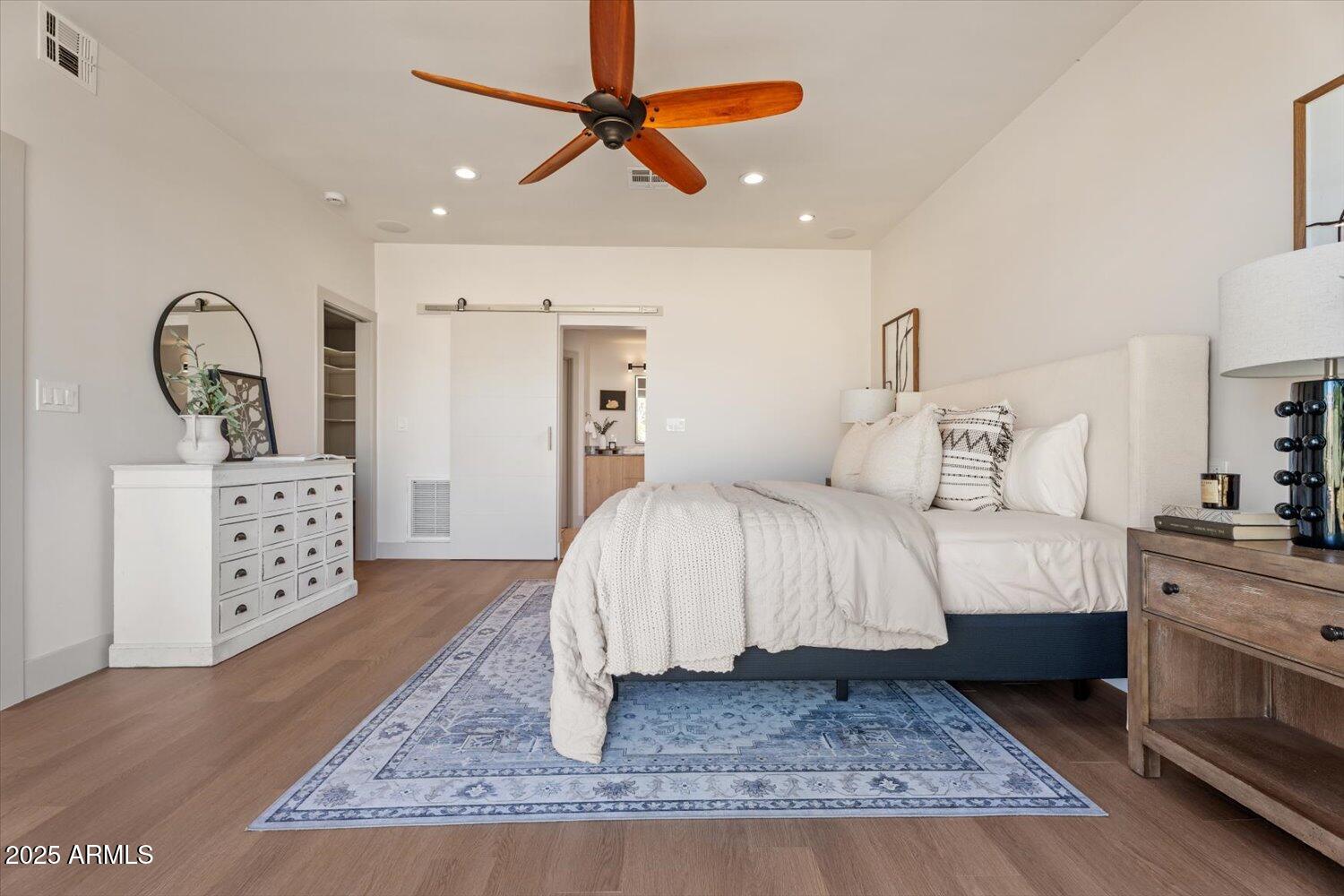 8408 E RANCHO VISTA Drive