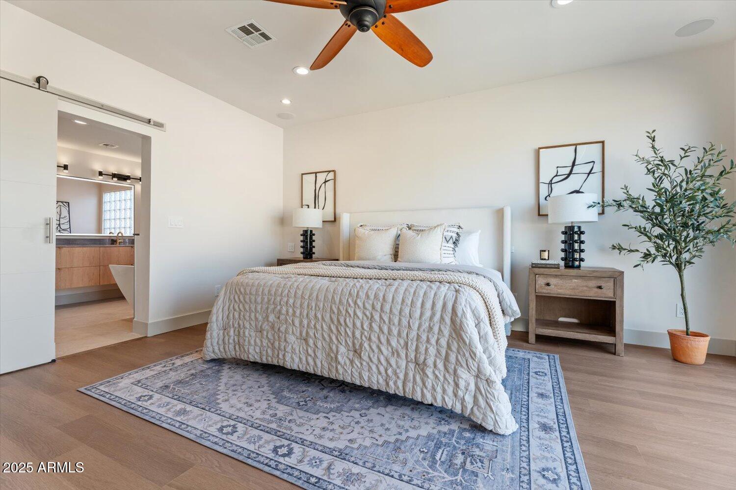 8408 E RANCHO VISTA Drive