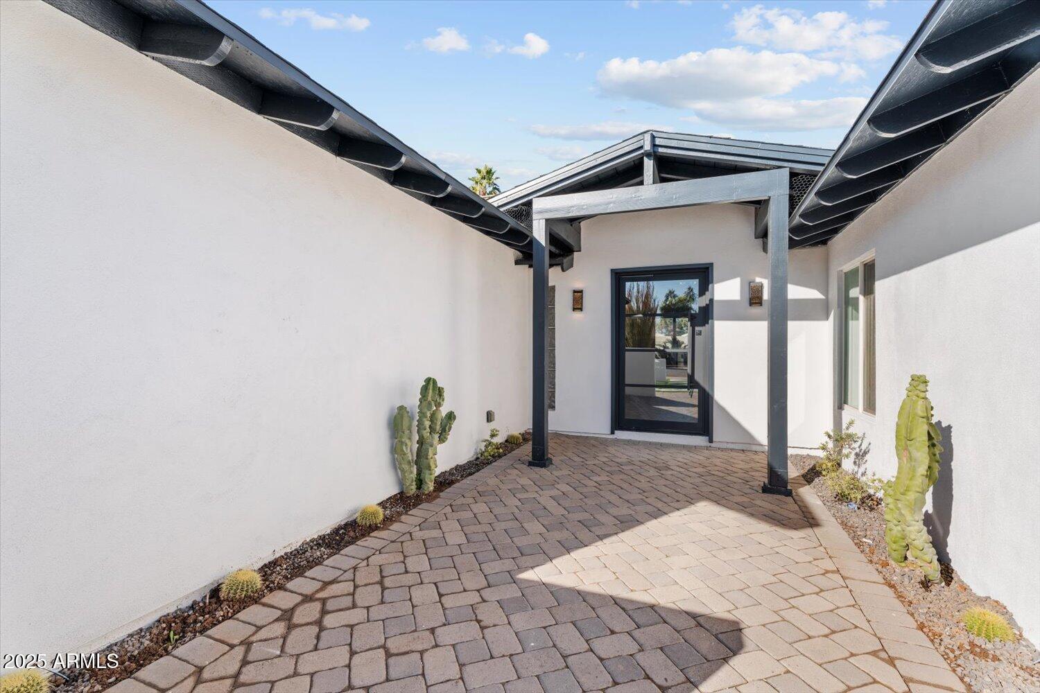 8408 E RANCHO VISTA Drive