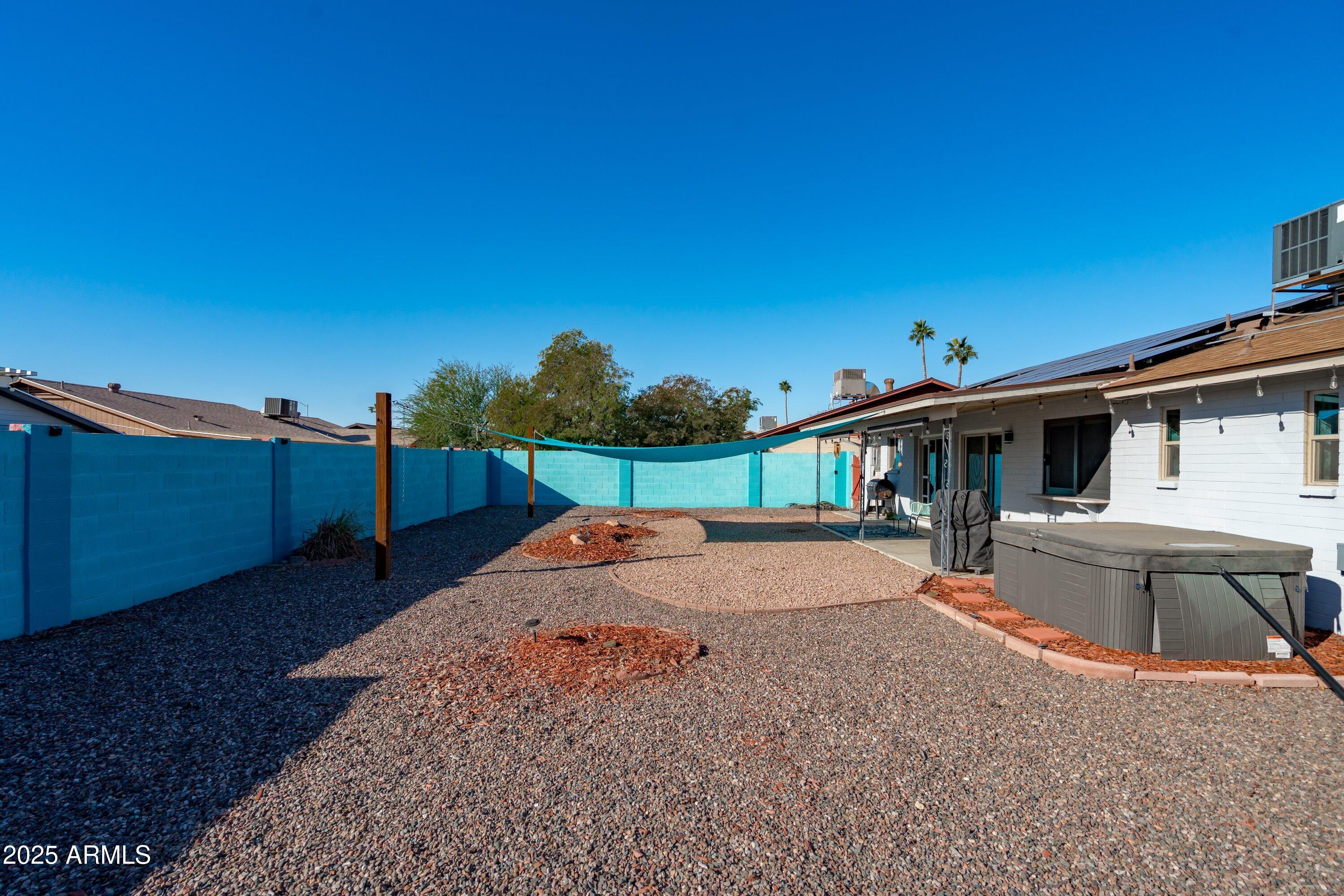 10443 W BUTLER Drive