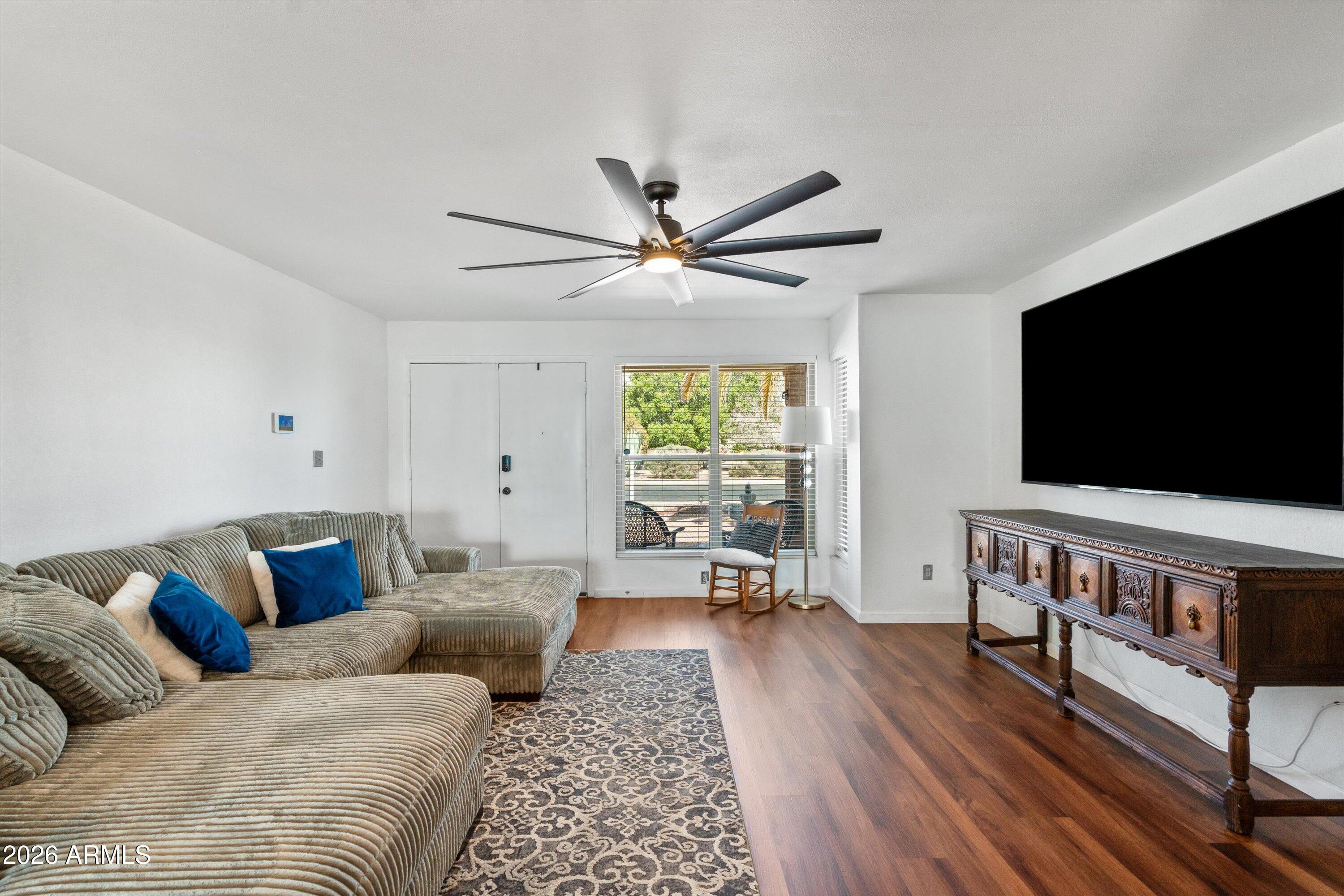 10443 W BUTLER Drive