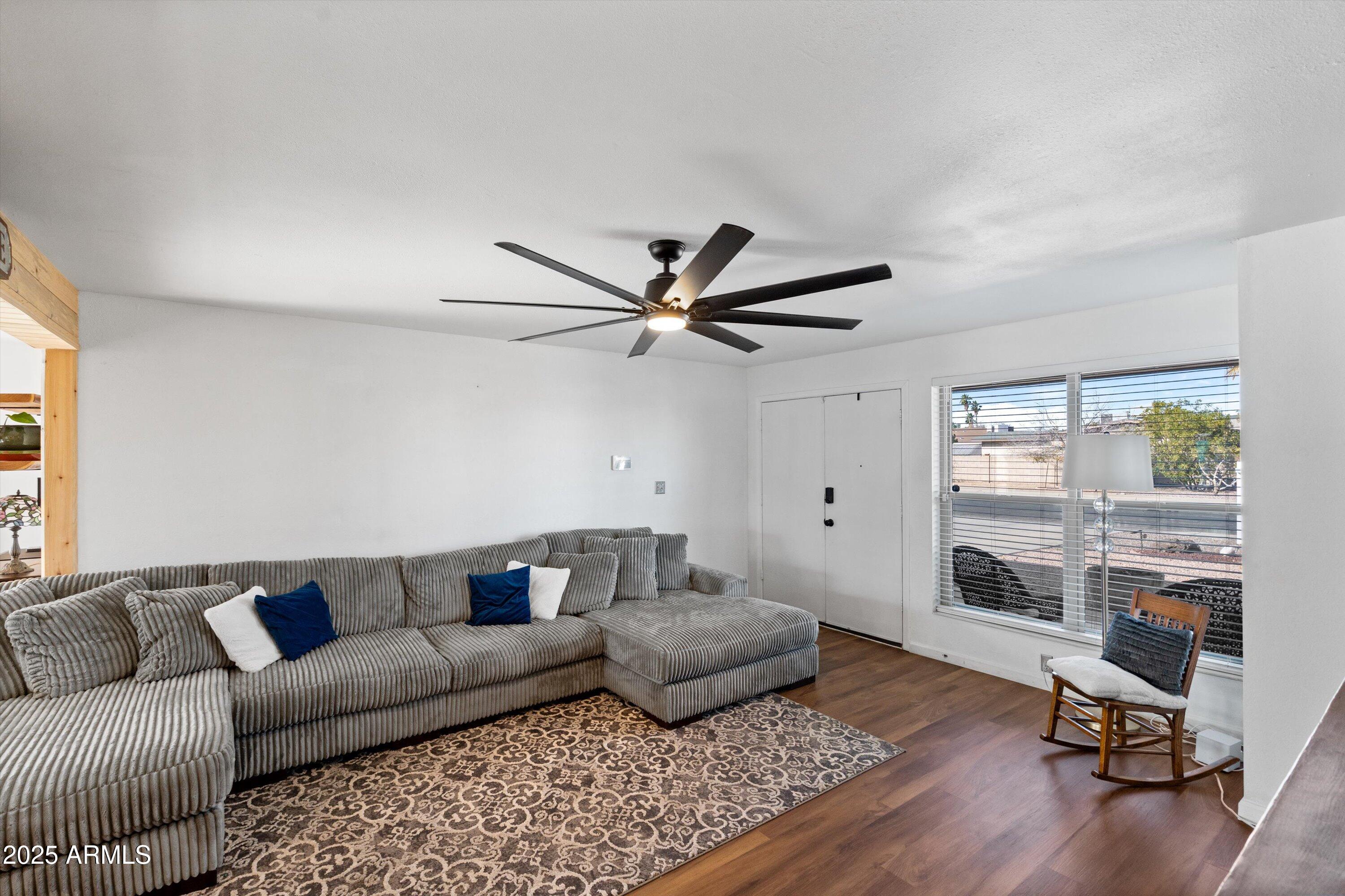 10443 W BUTLER Drive