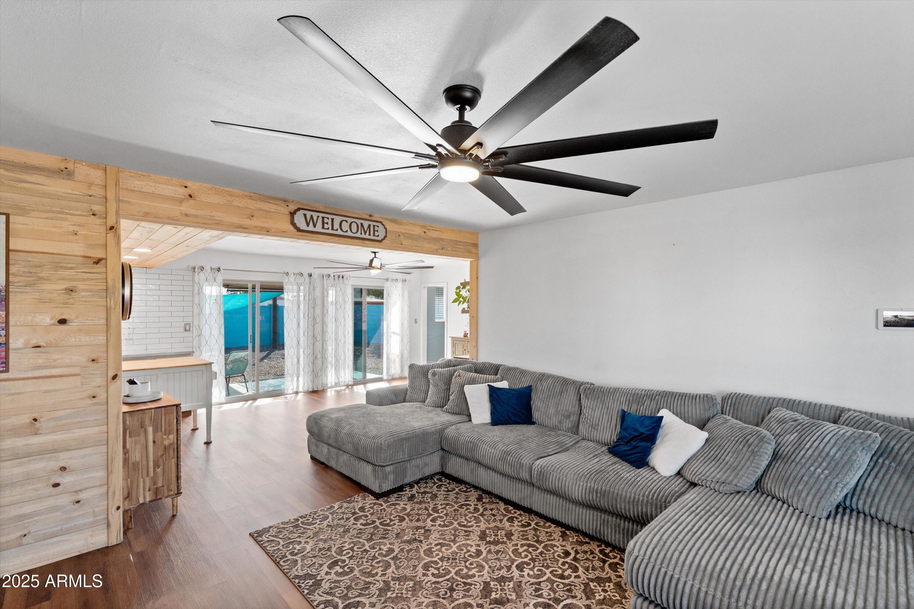 10443 W BUTLER Drive