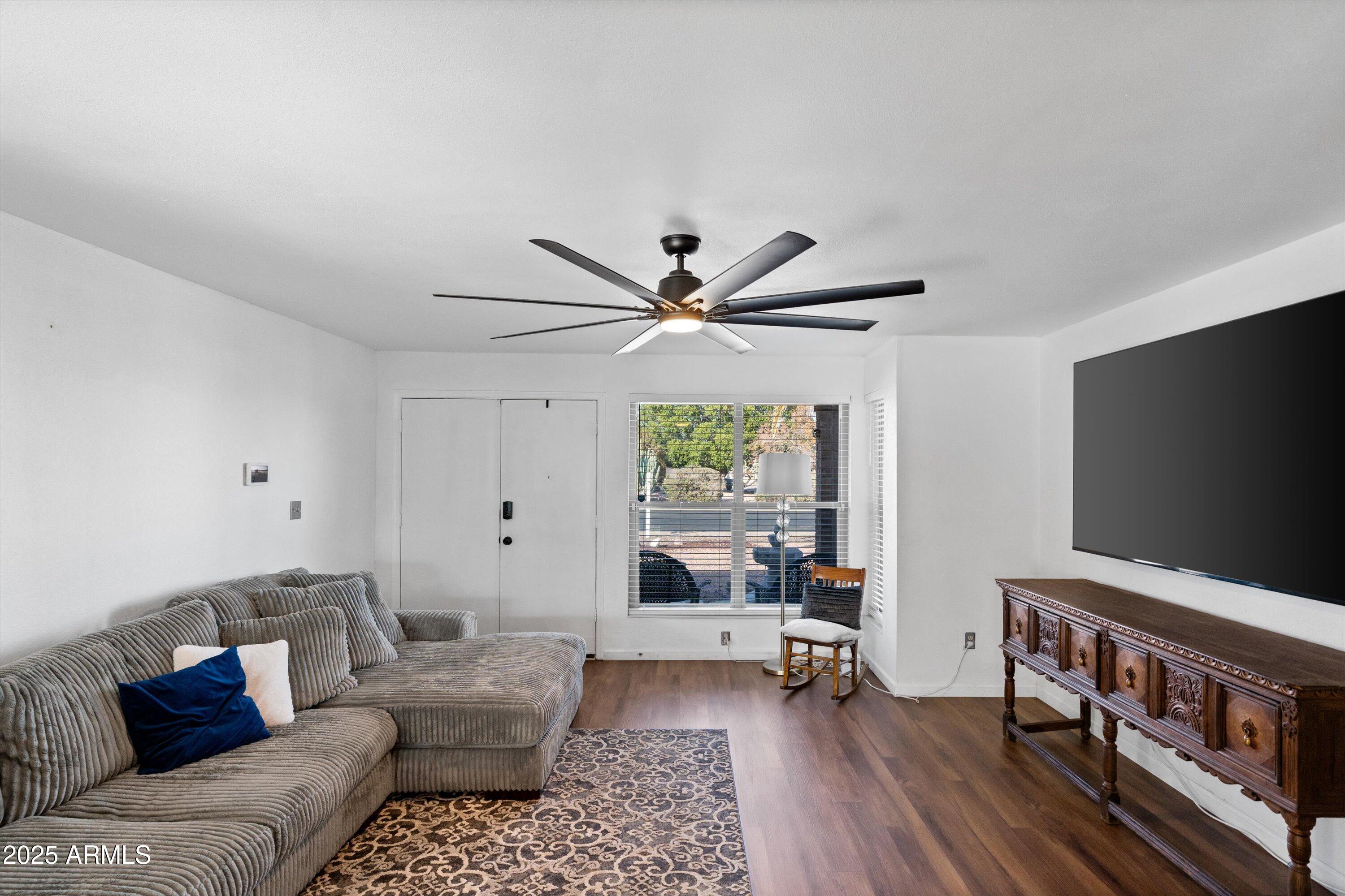 10443 W BUTLER Drive