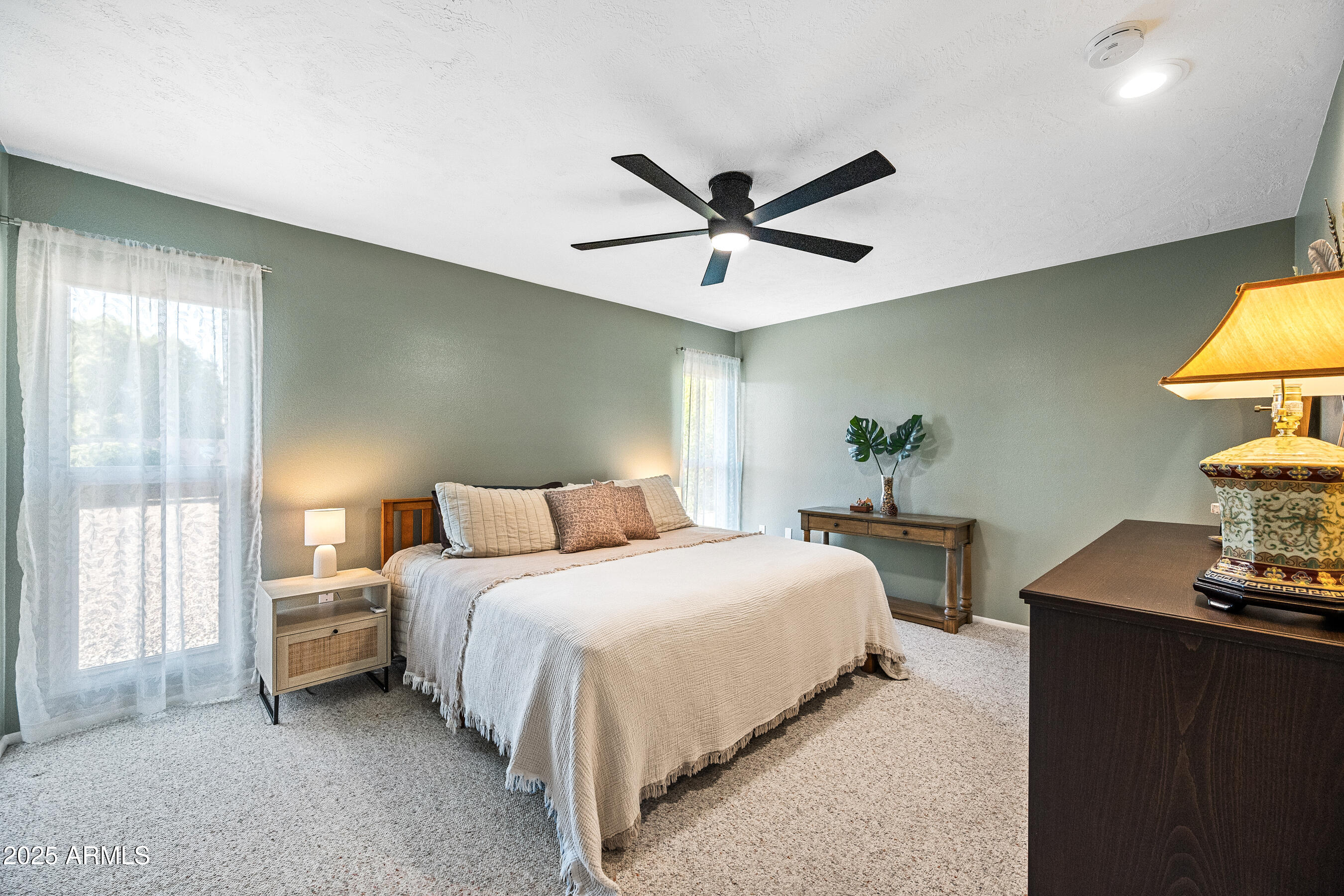 16869 N Meadow Park Drive