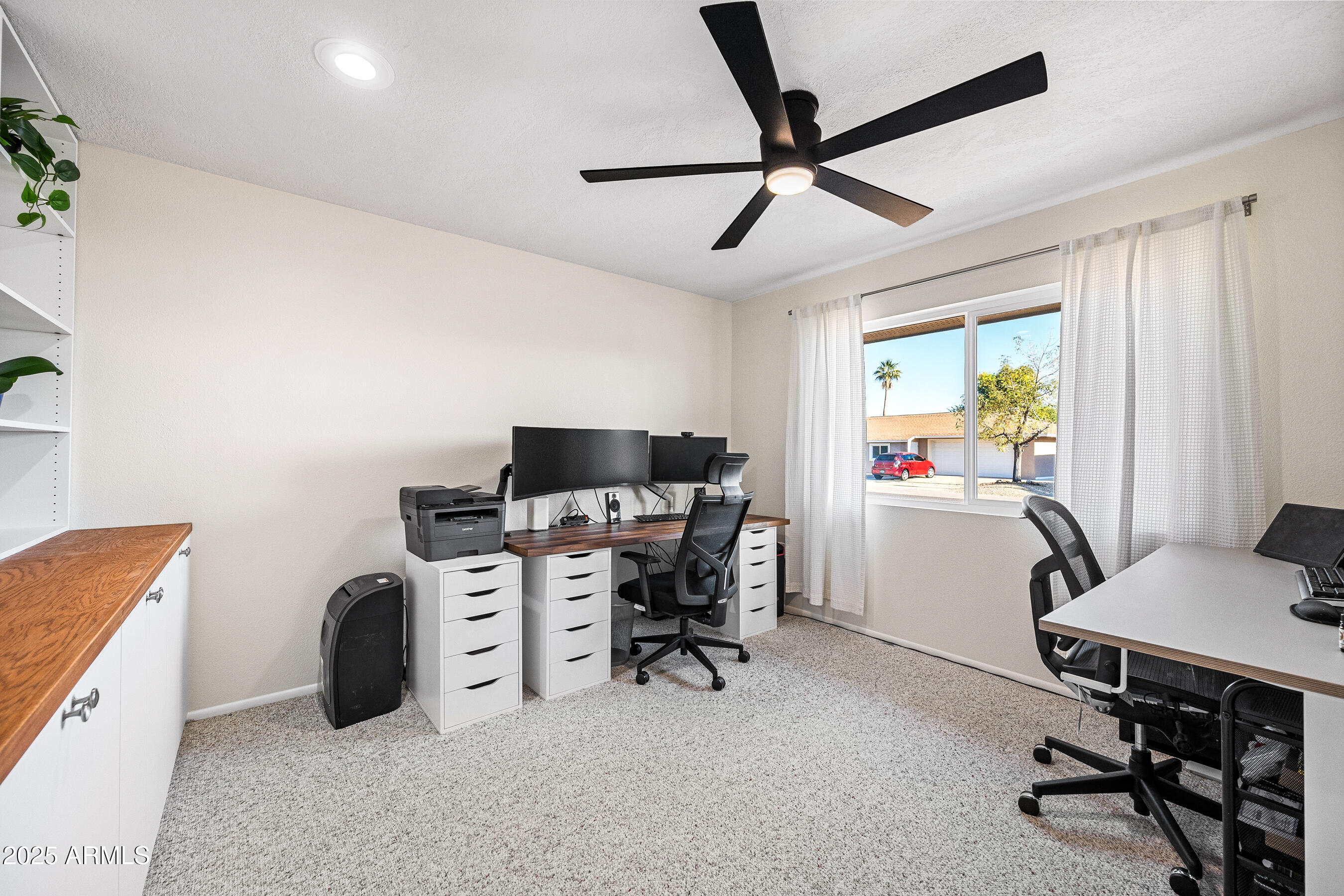 16869 N Meadow Park Drive