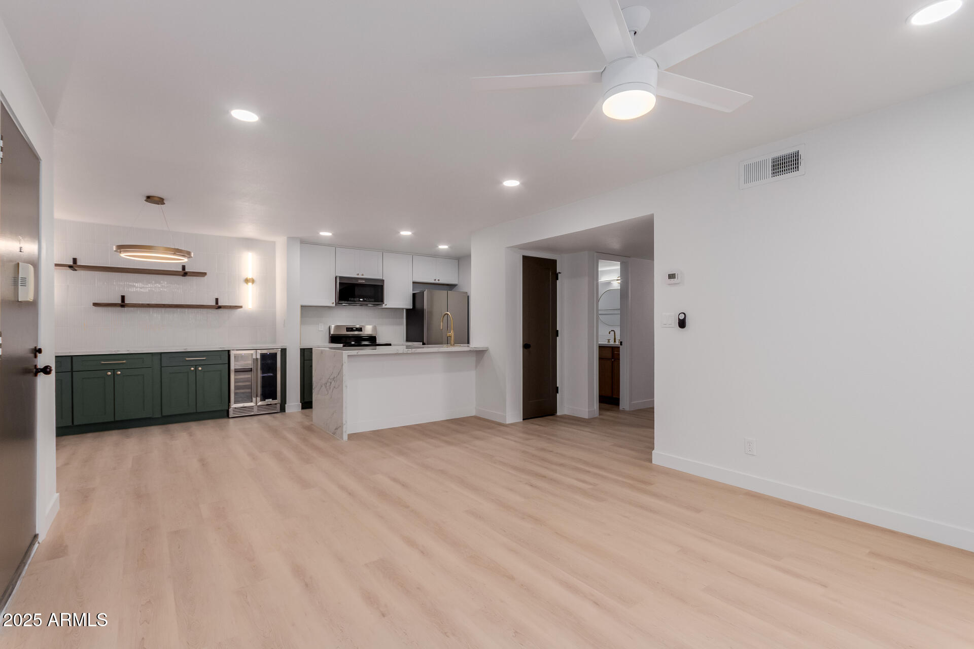 8055 E THOMAS Road M101