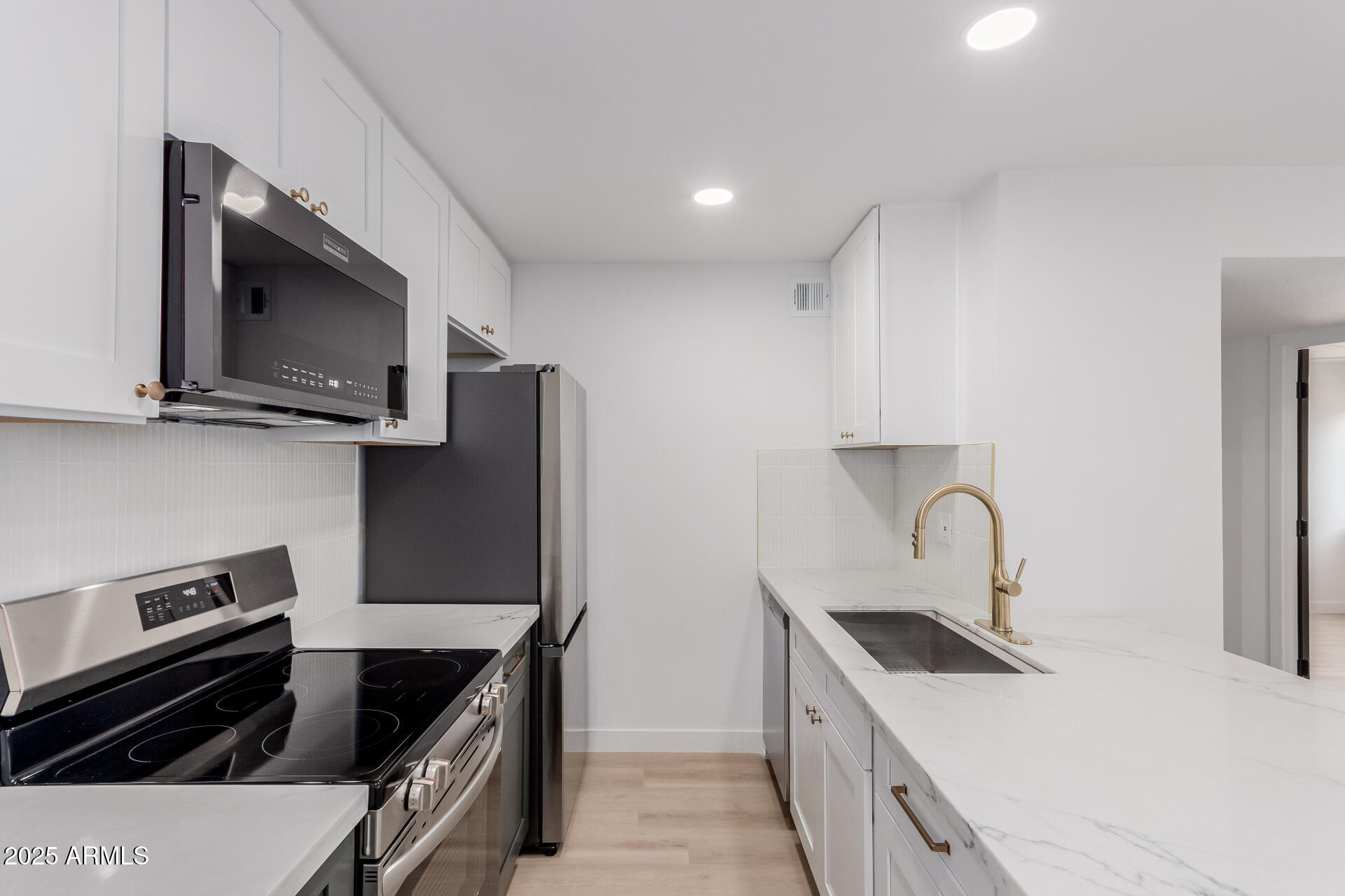 8055 E THOMAS Road M101