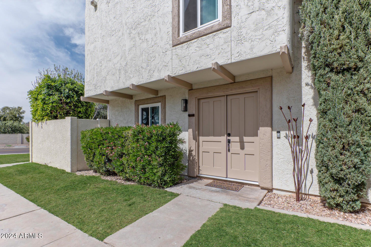 7809 E VALLEY VISTA Drive