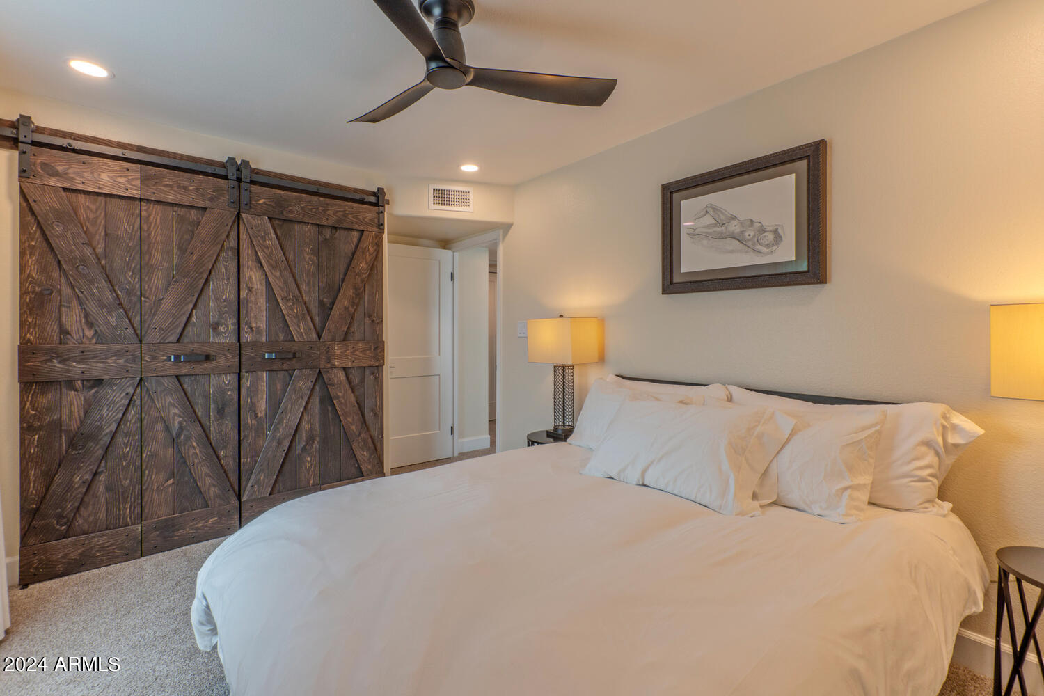 7809 E VALLEY VISTA Drive