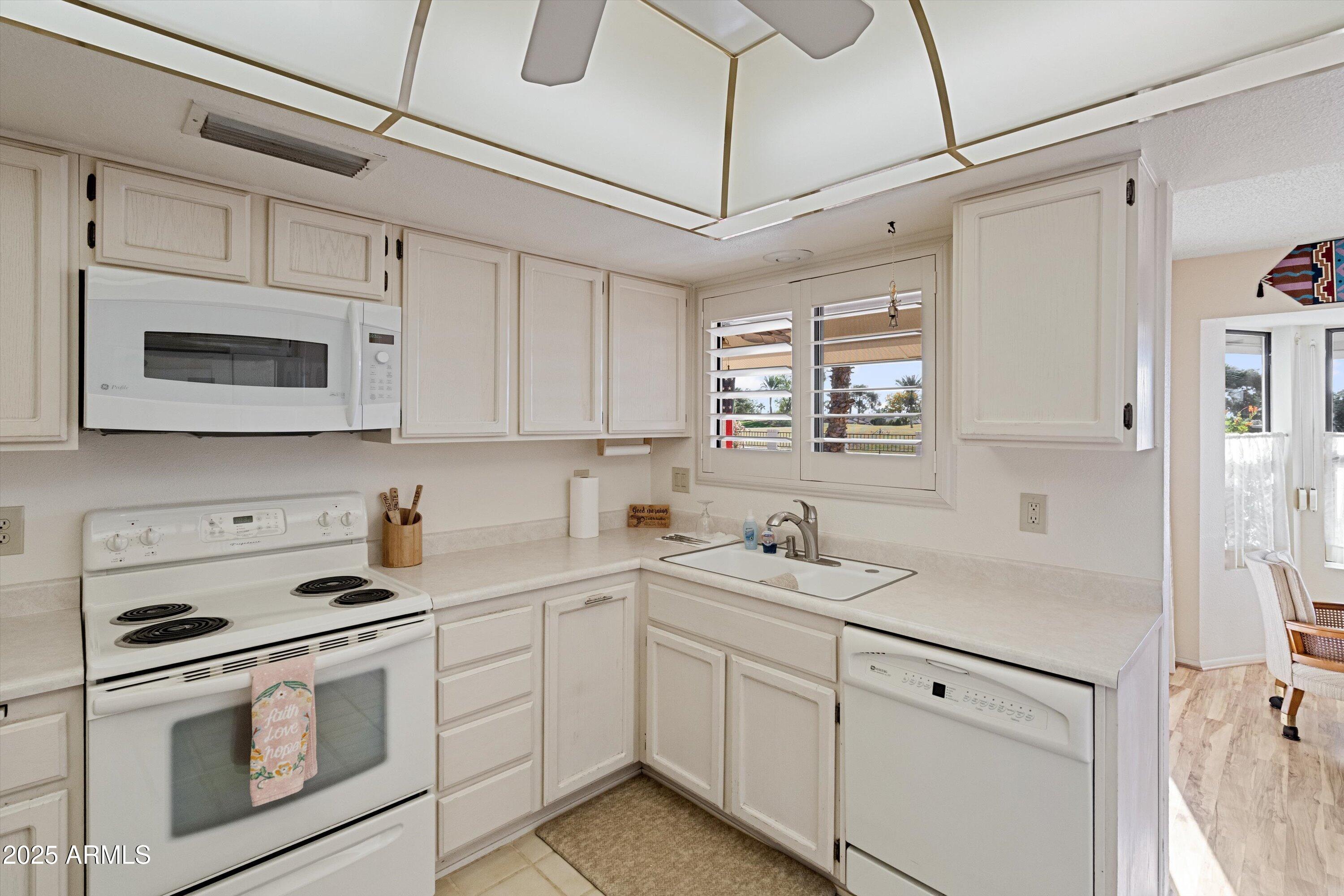 13423 W GABLE HILL Drive