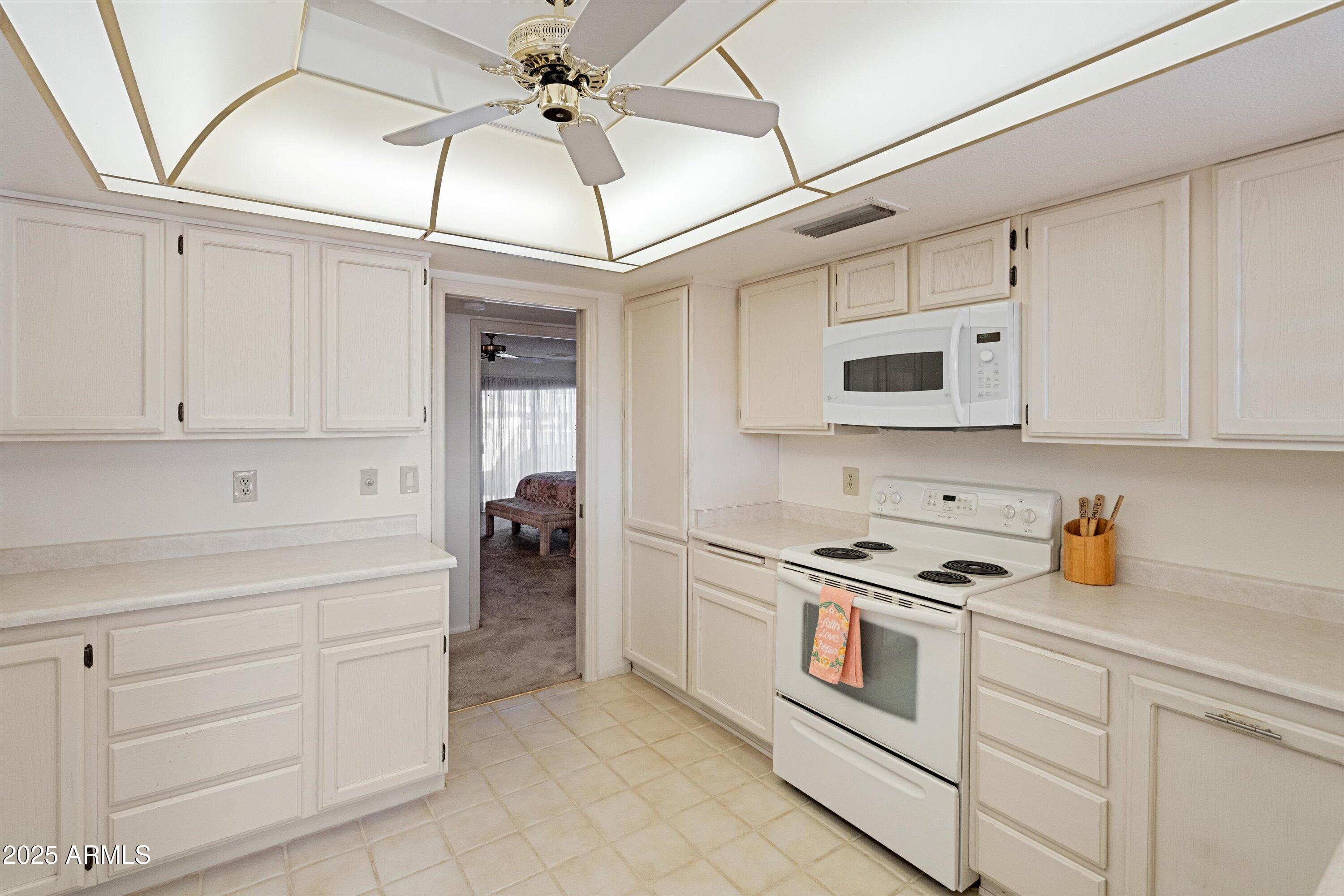 13423 W GABLE HILL Drive