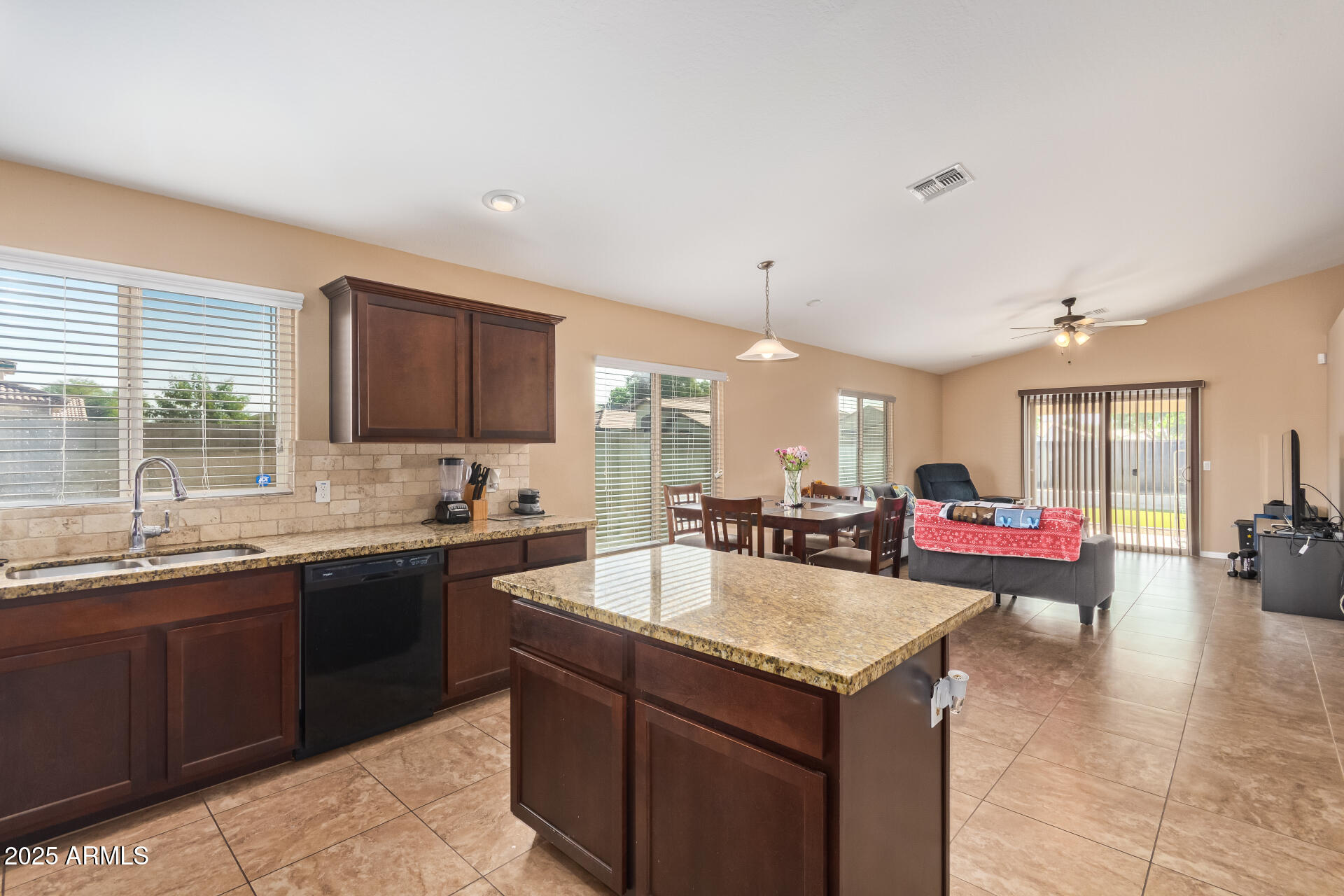 2929 W LA SALLE Street