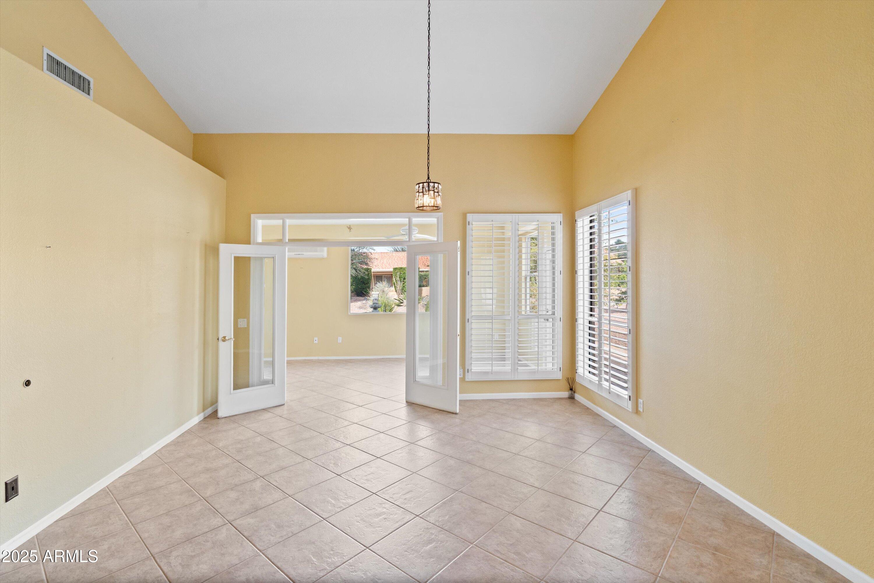 9130 E CRYSTAL Drive