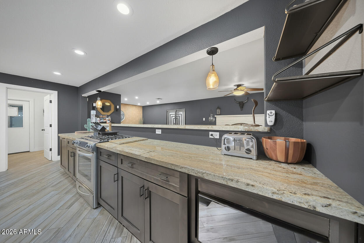 325 N FRASER Drive W