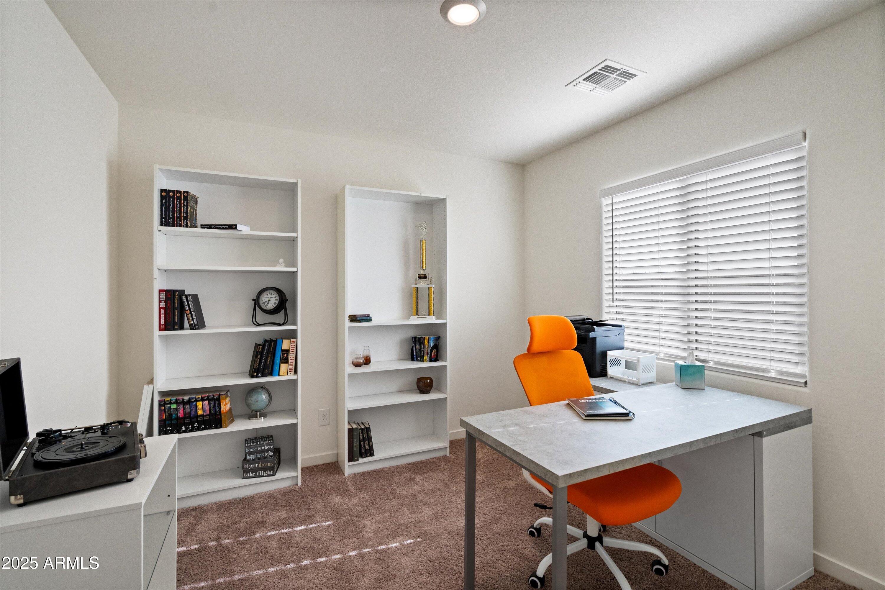 607 S WEST VIRGINIA Avenue