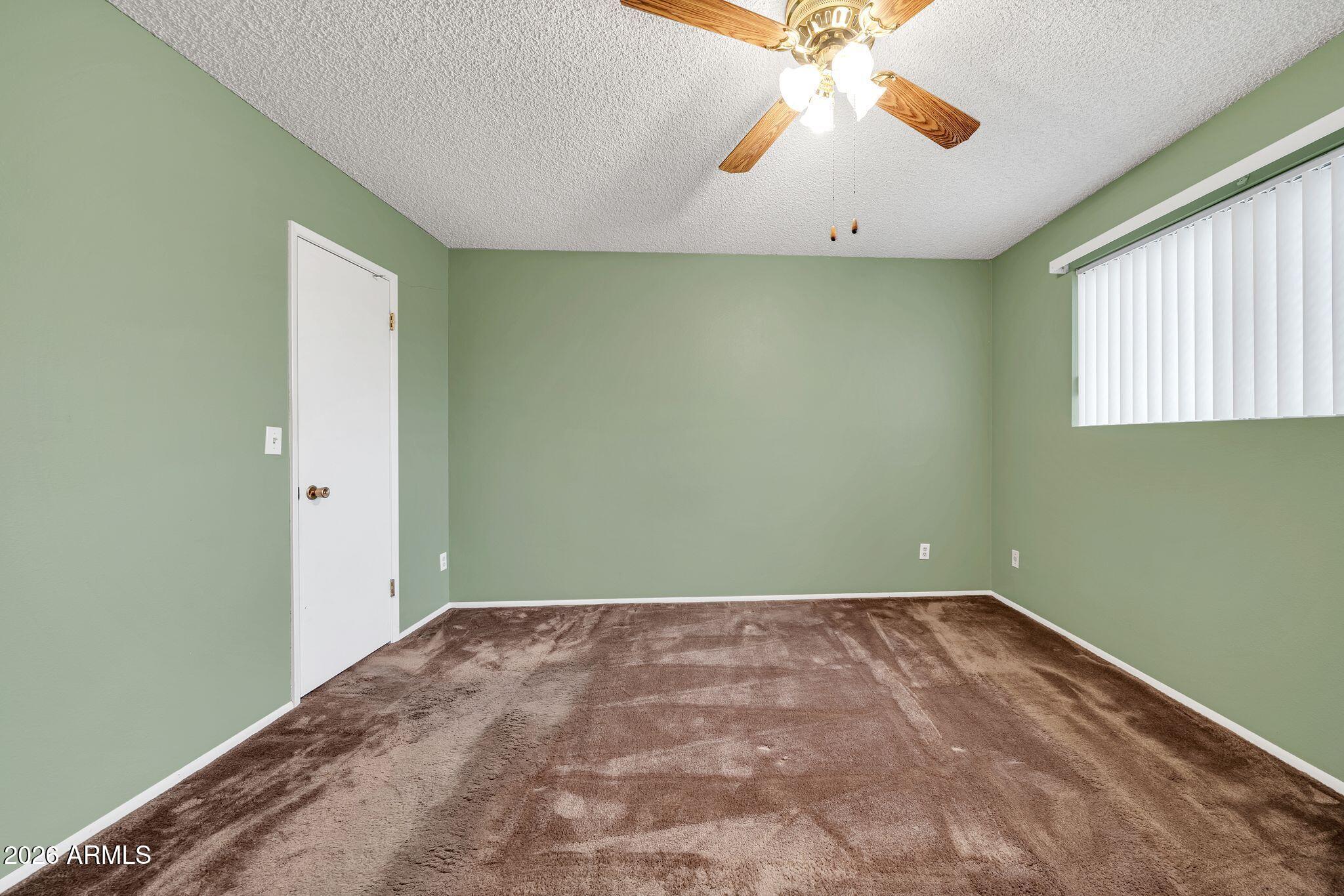 2208 E SYLVIA Street