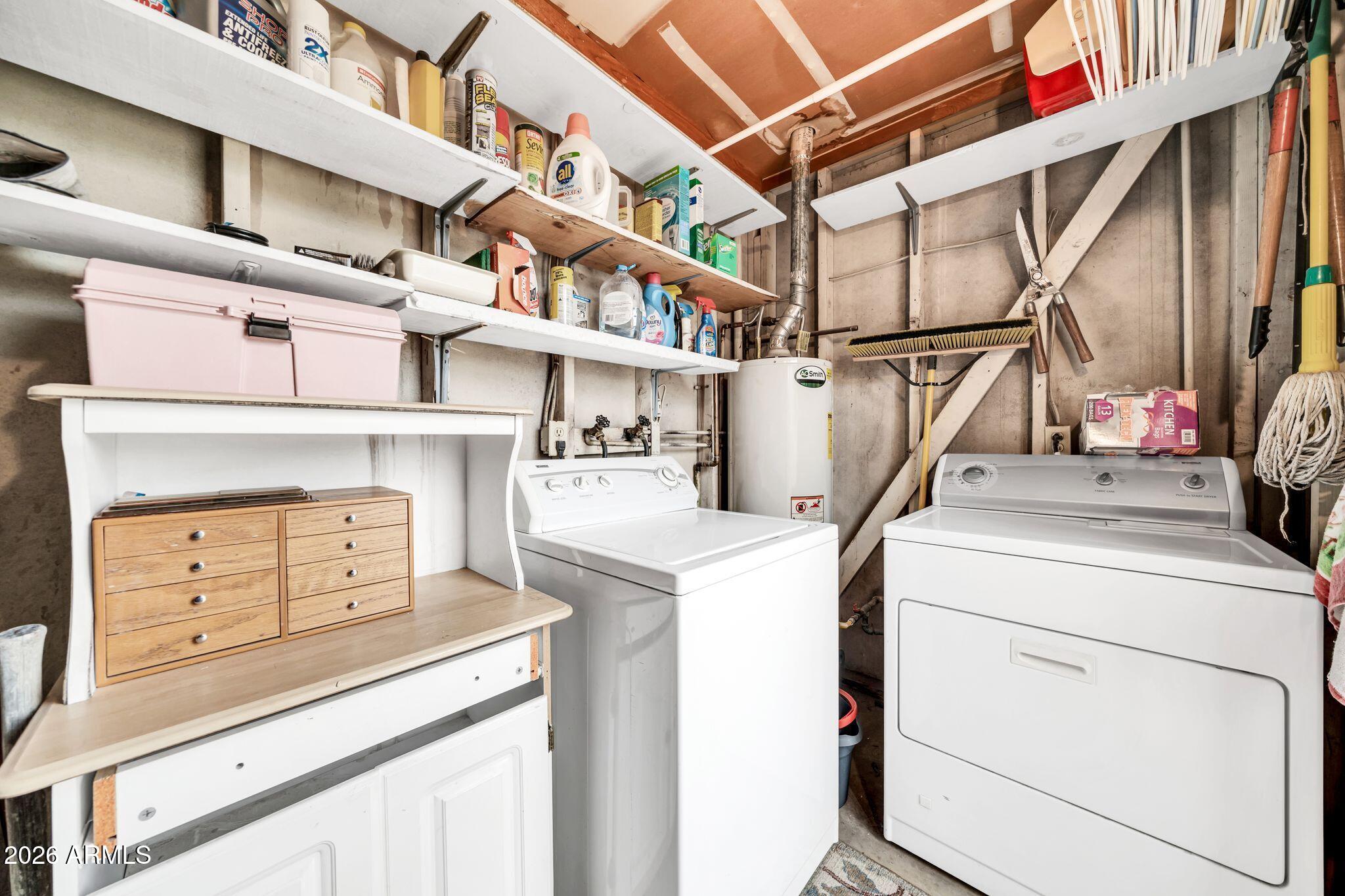 2208 E SYLVIA Street