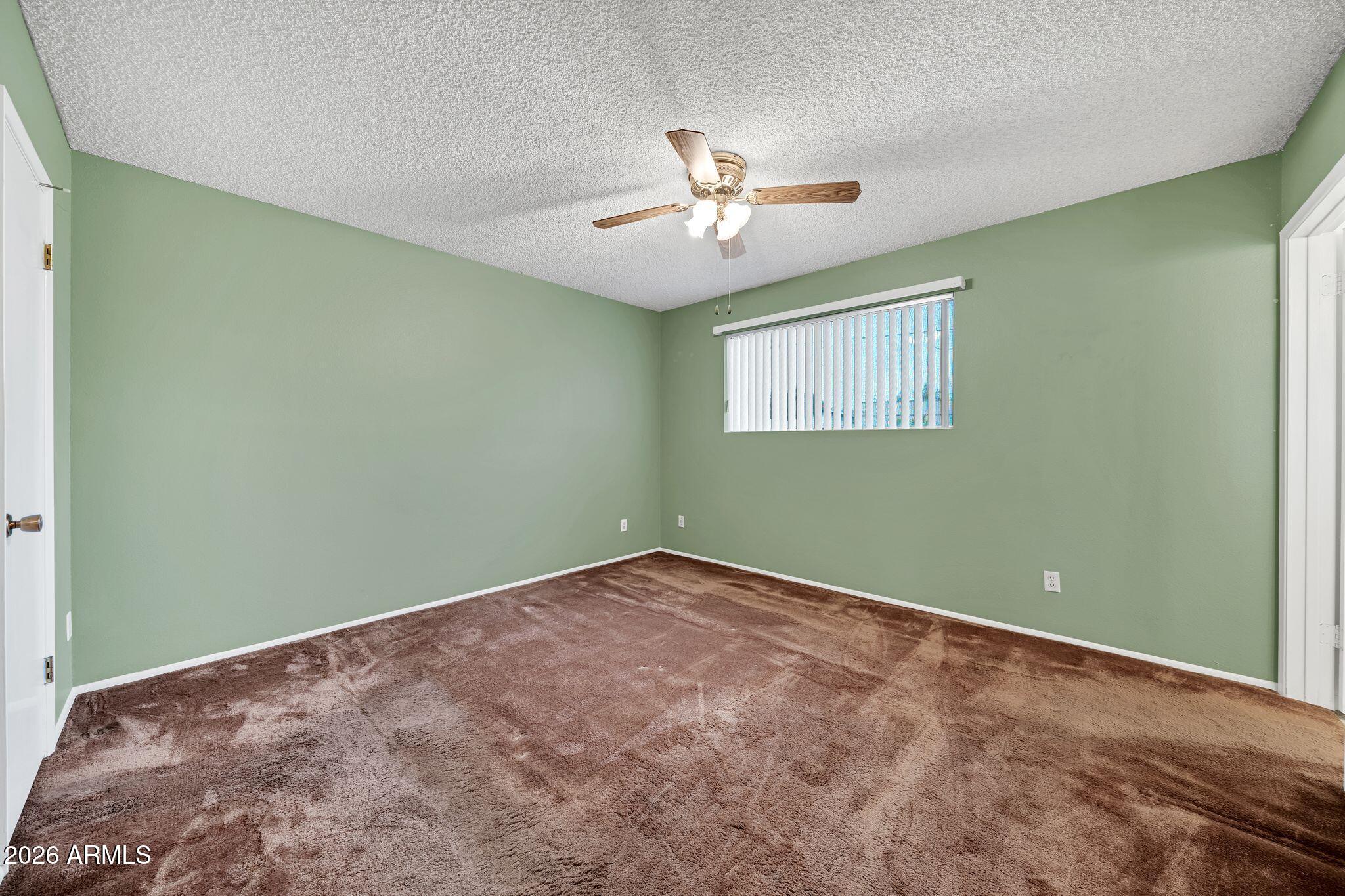 2208 E SYLVIA Street