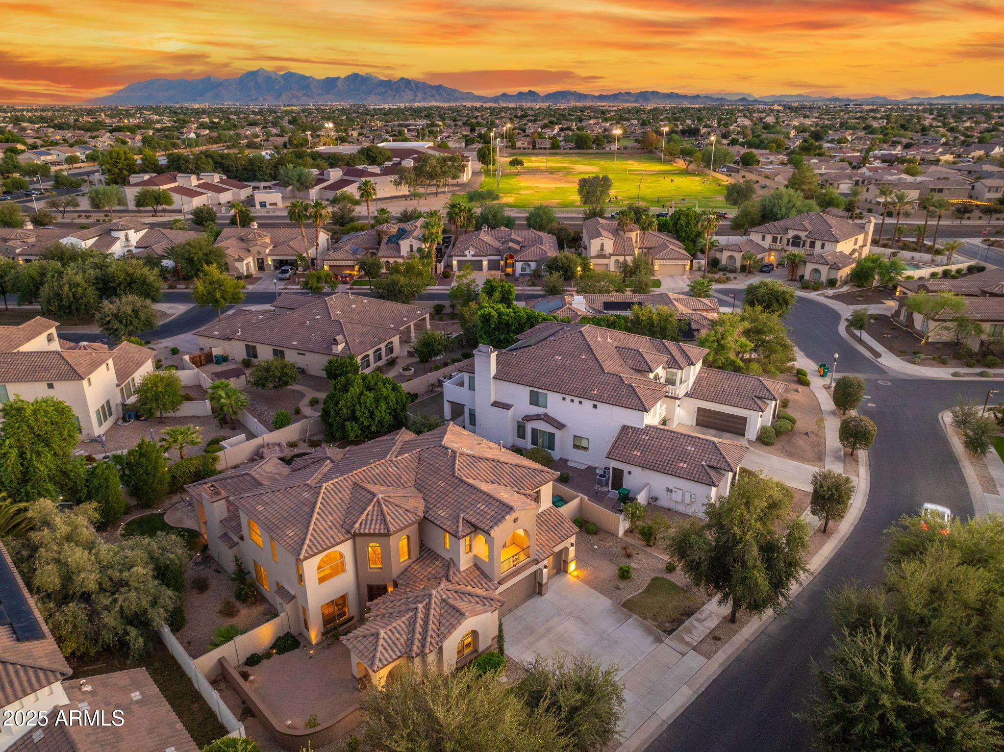 795 W VERBENA Lane