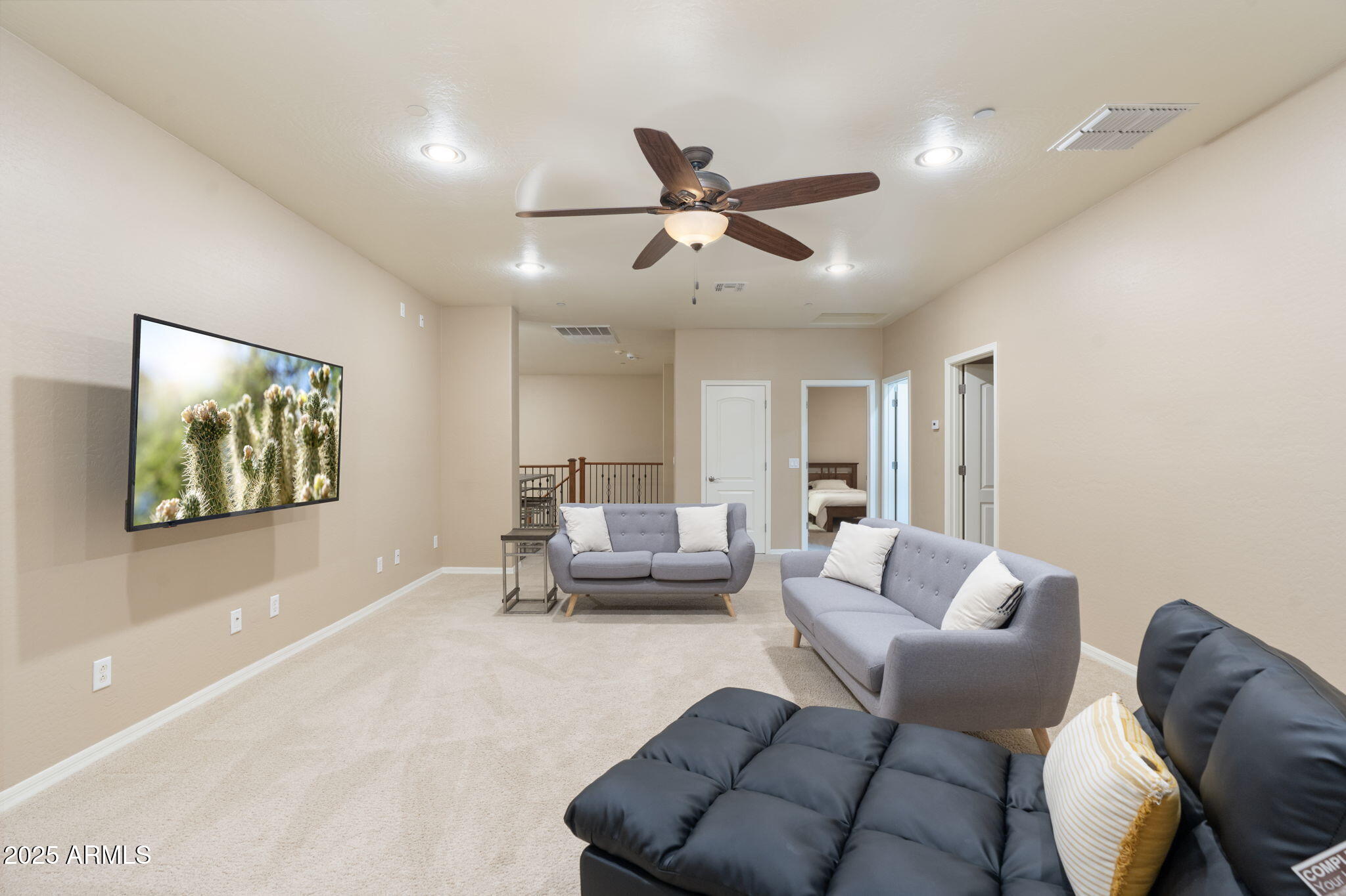 795 W VERBENA Lane