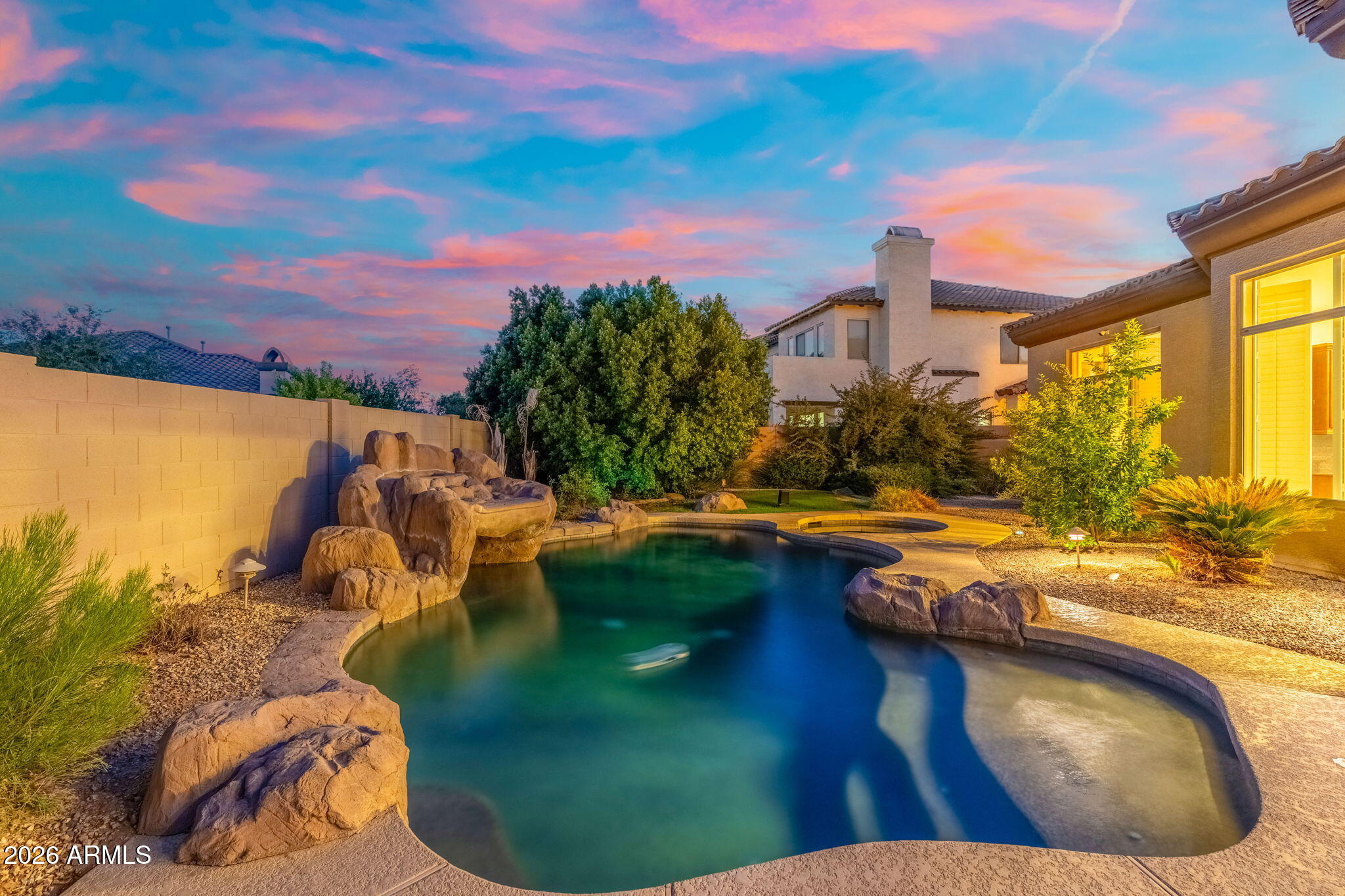 795 W VERBENA Lane