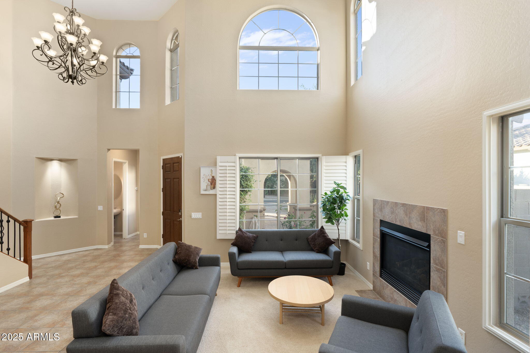 795 W VERBENA Lane