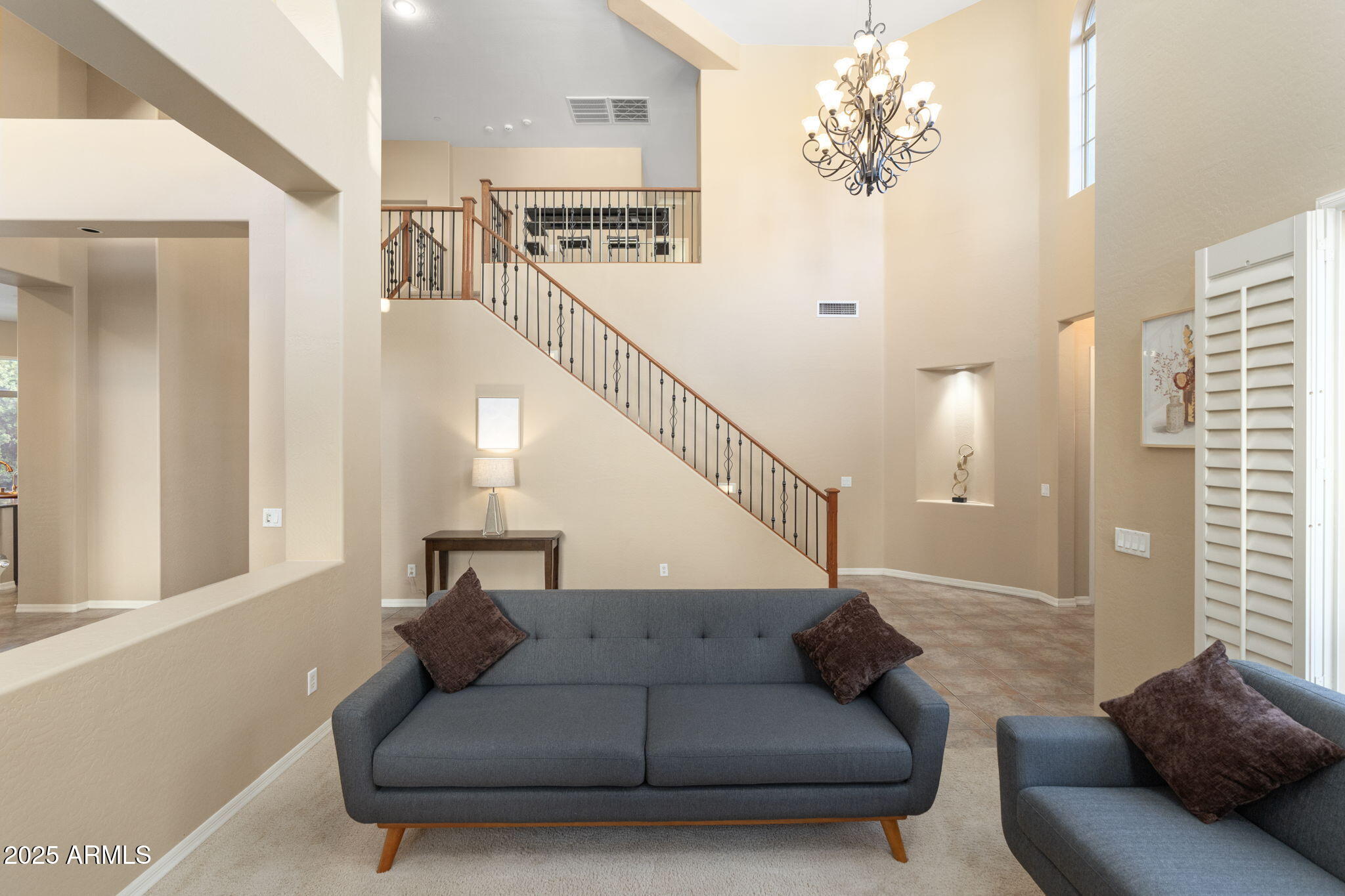795 W VERBENA Lane