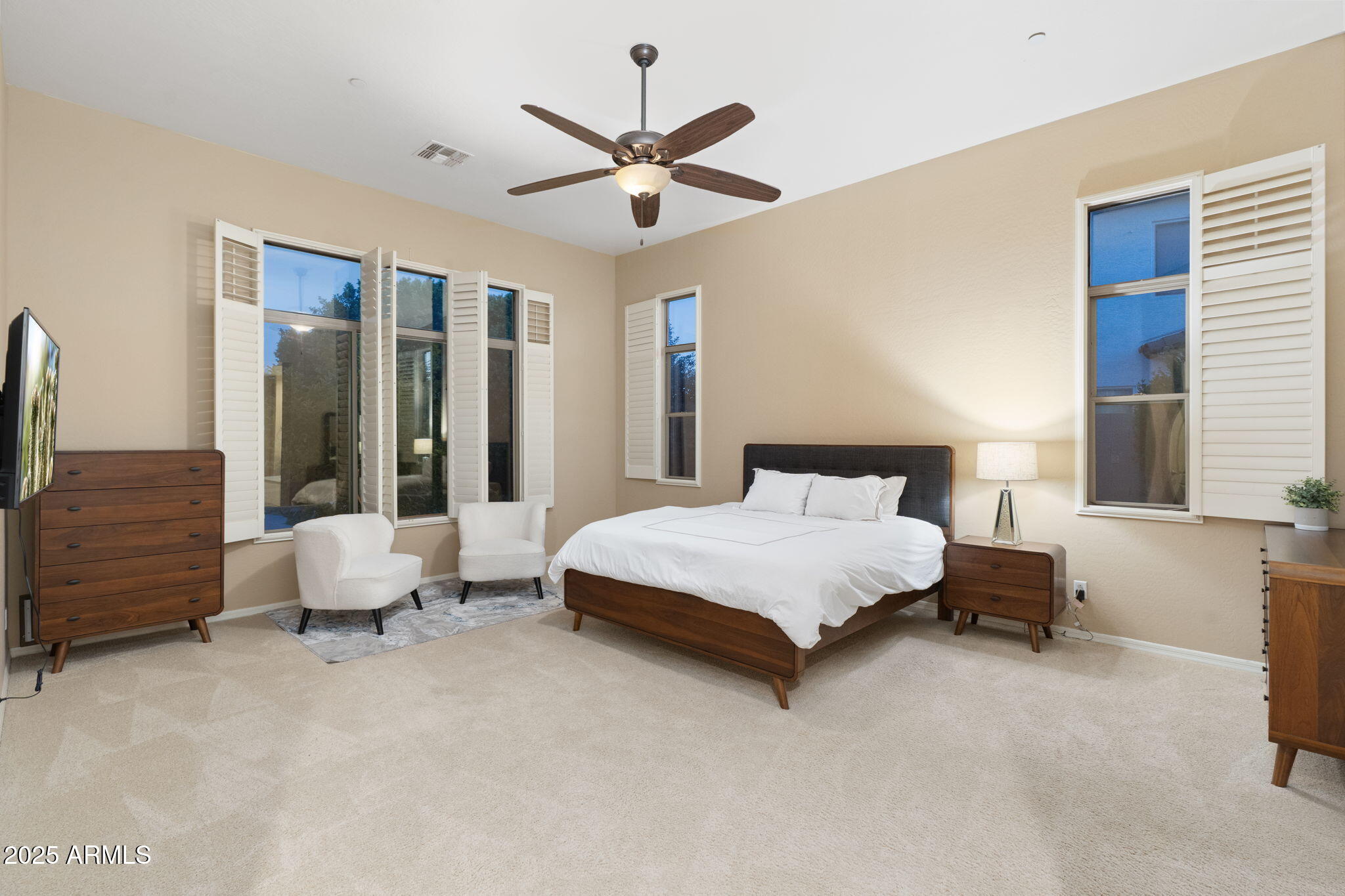 795 W VERBENA Lane