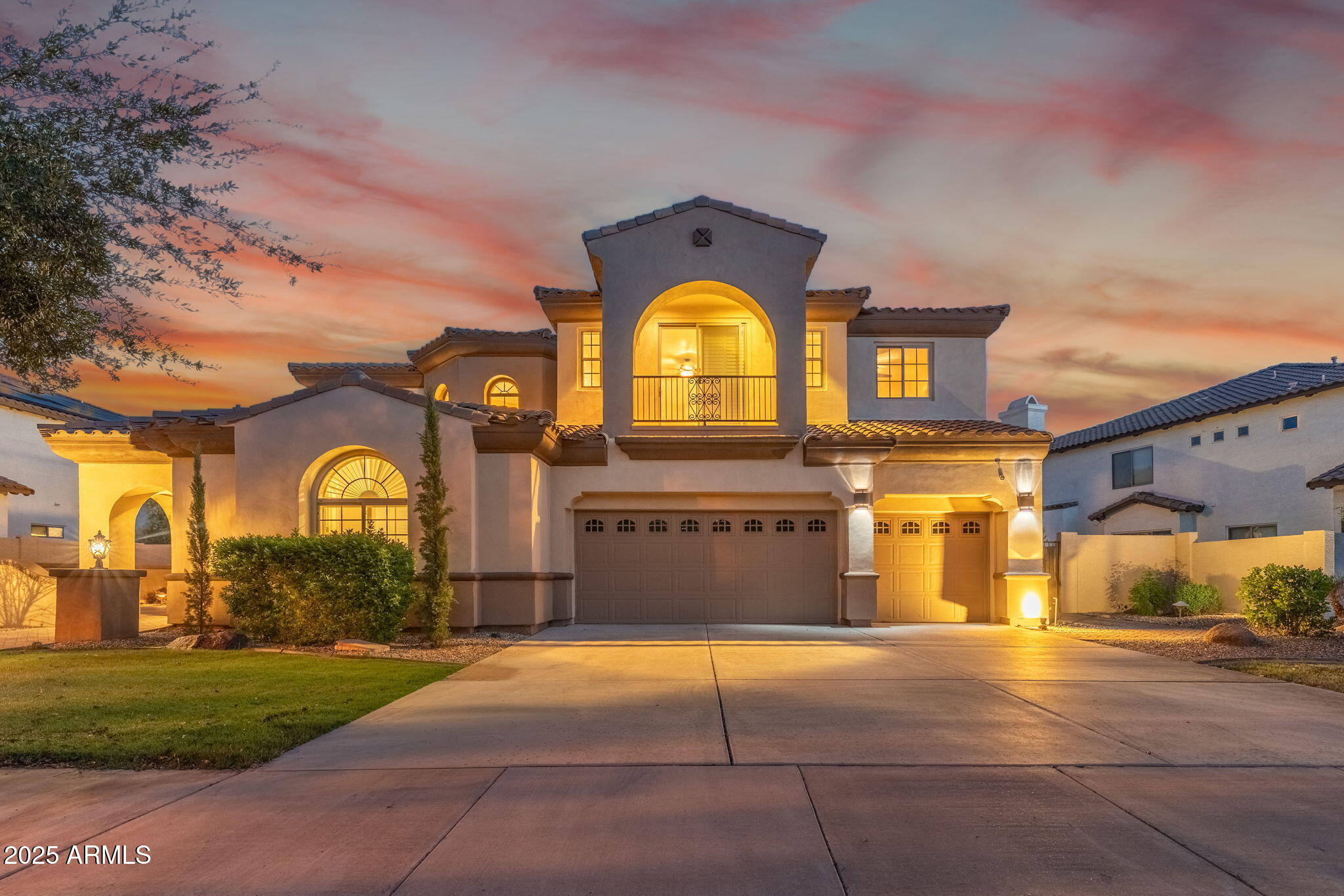795 W VERBENA Lane