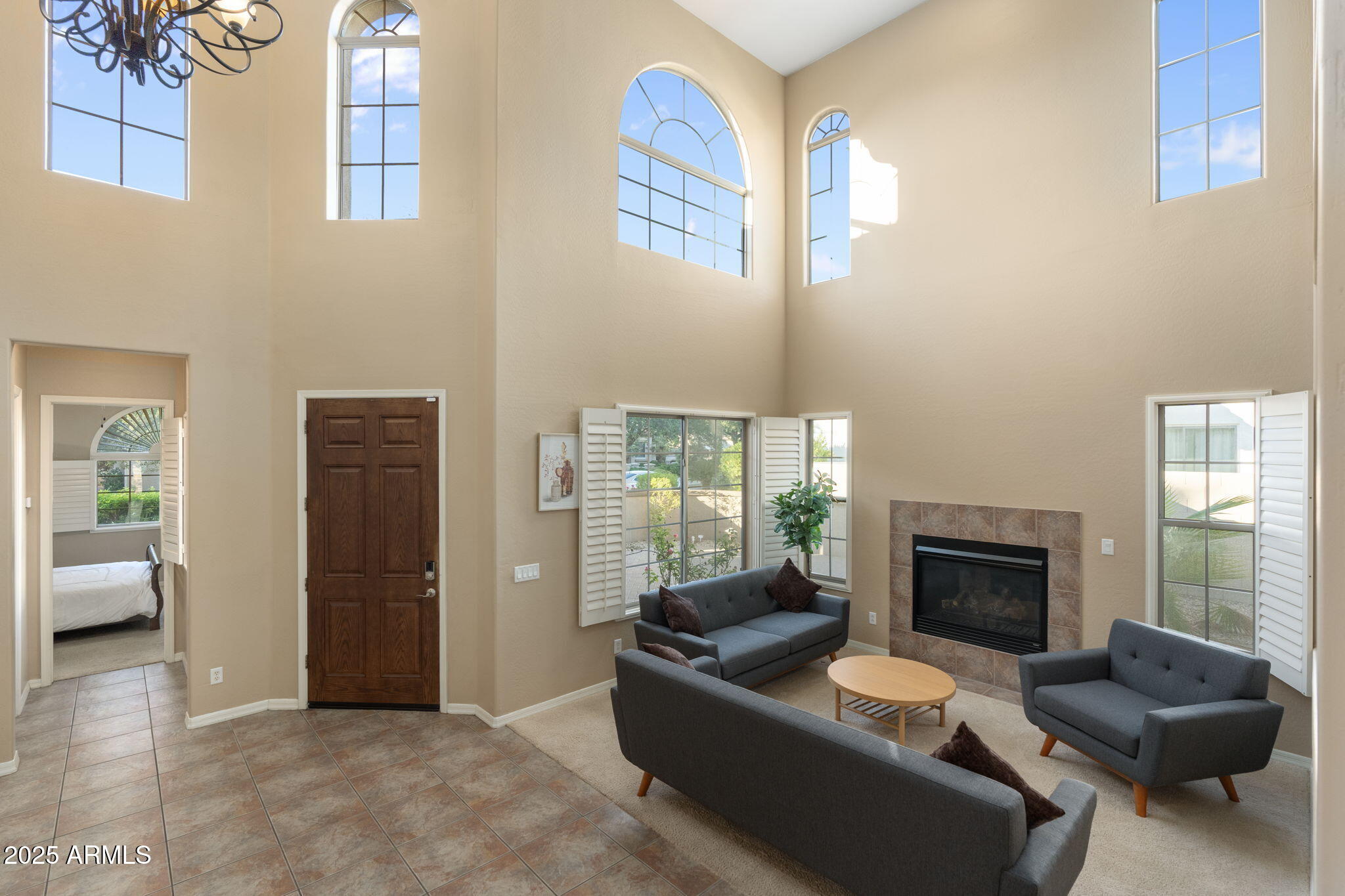 795 W VERBENA Lane