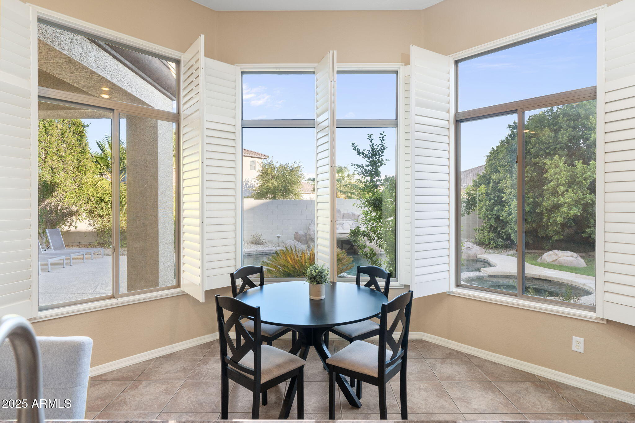 795 W VERBENA Lane