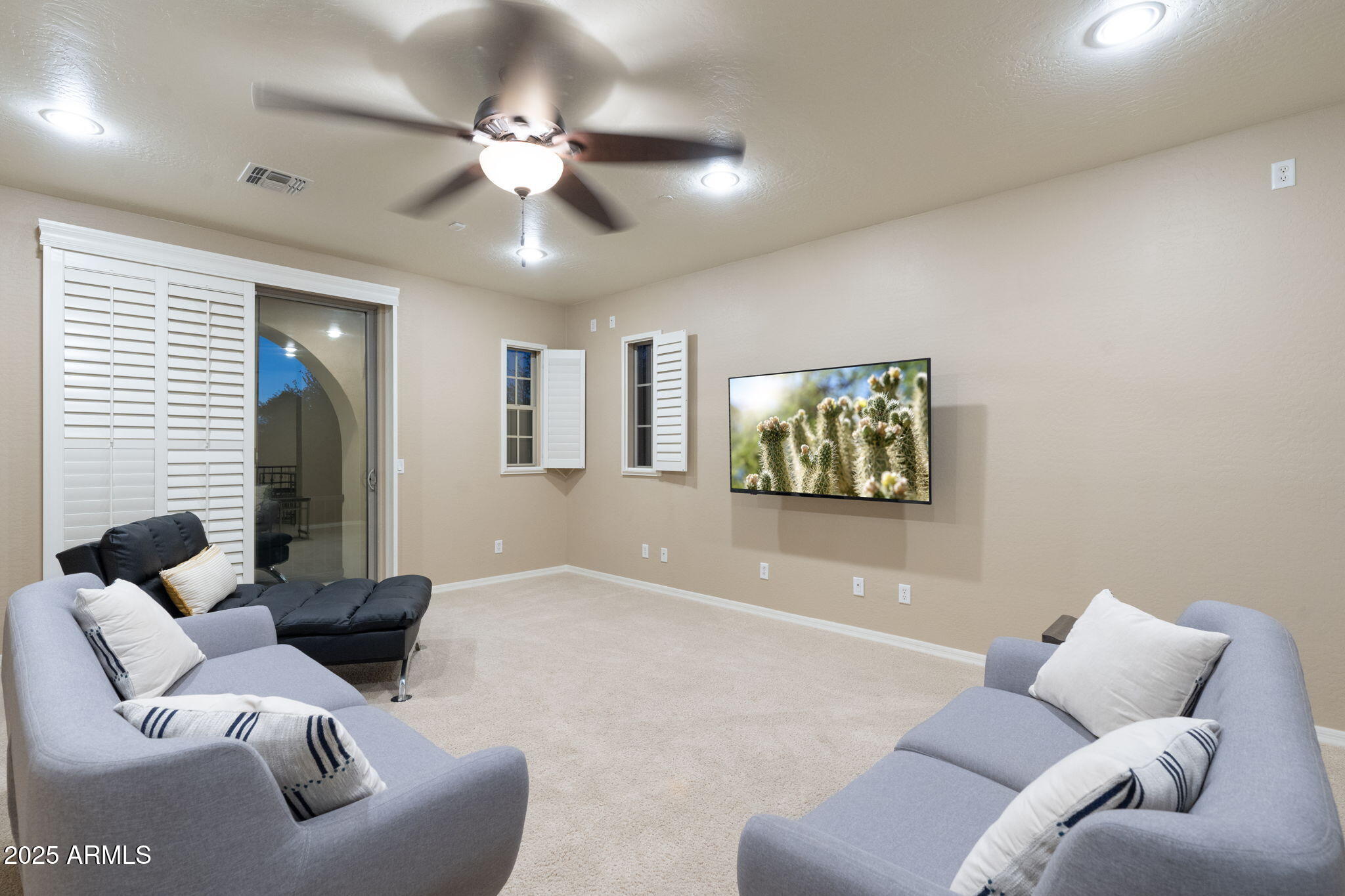 795 W VERBENA Lane