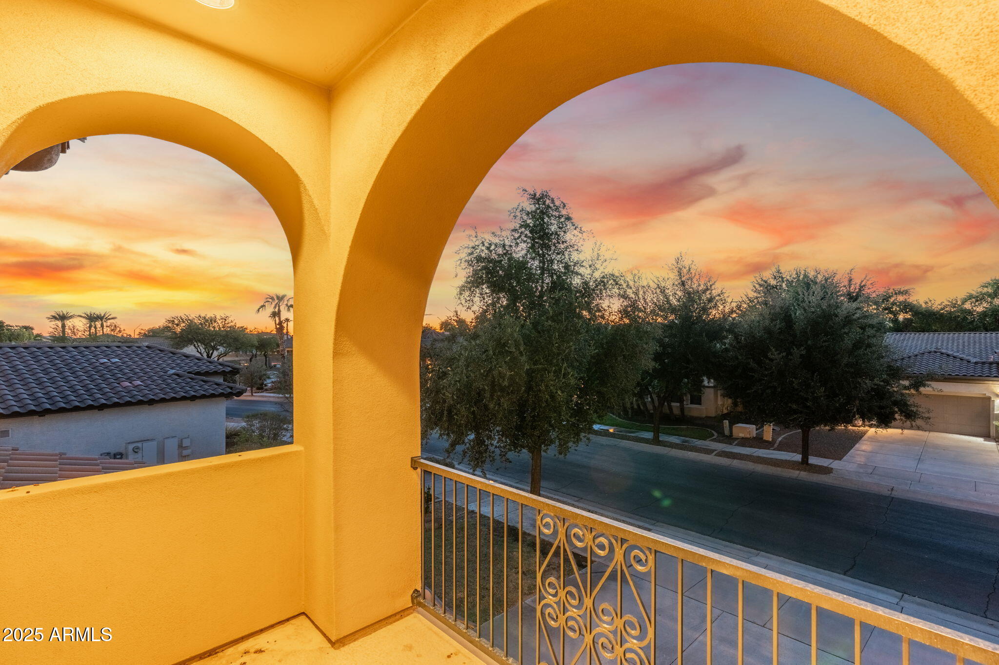 795 W VERBENA Lane