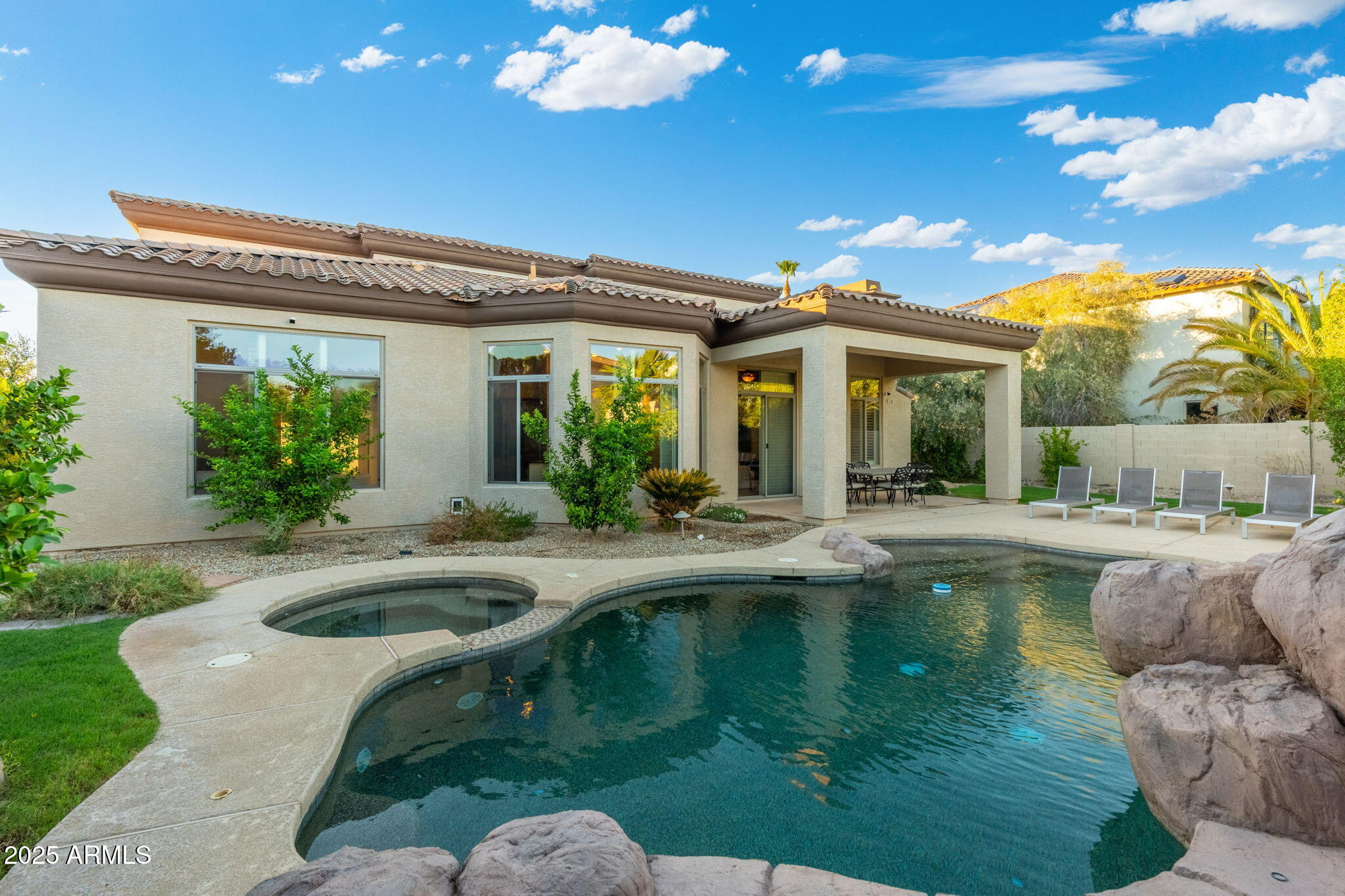 795 W VERBENA Lane