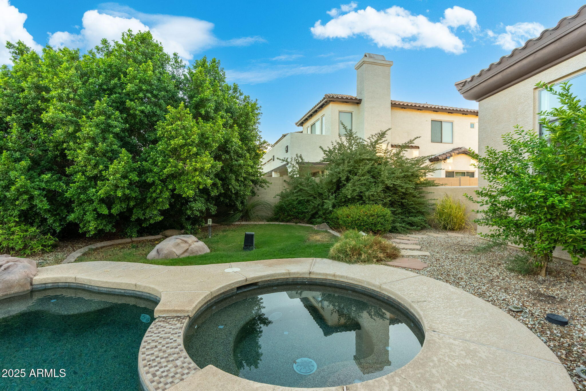795 W VERBENA Lane