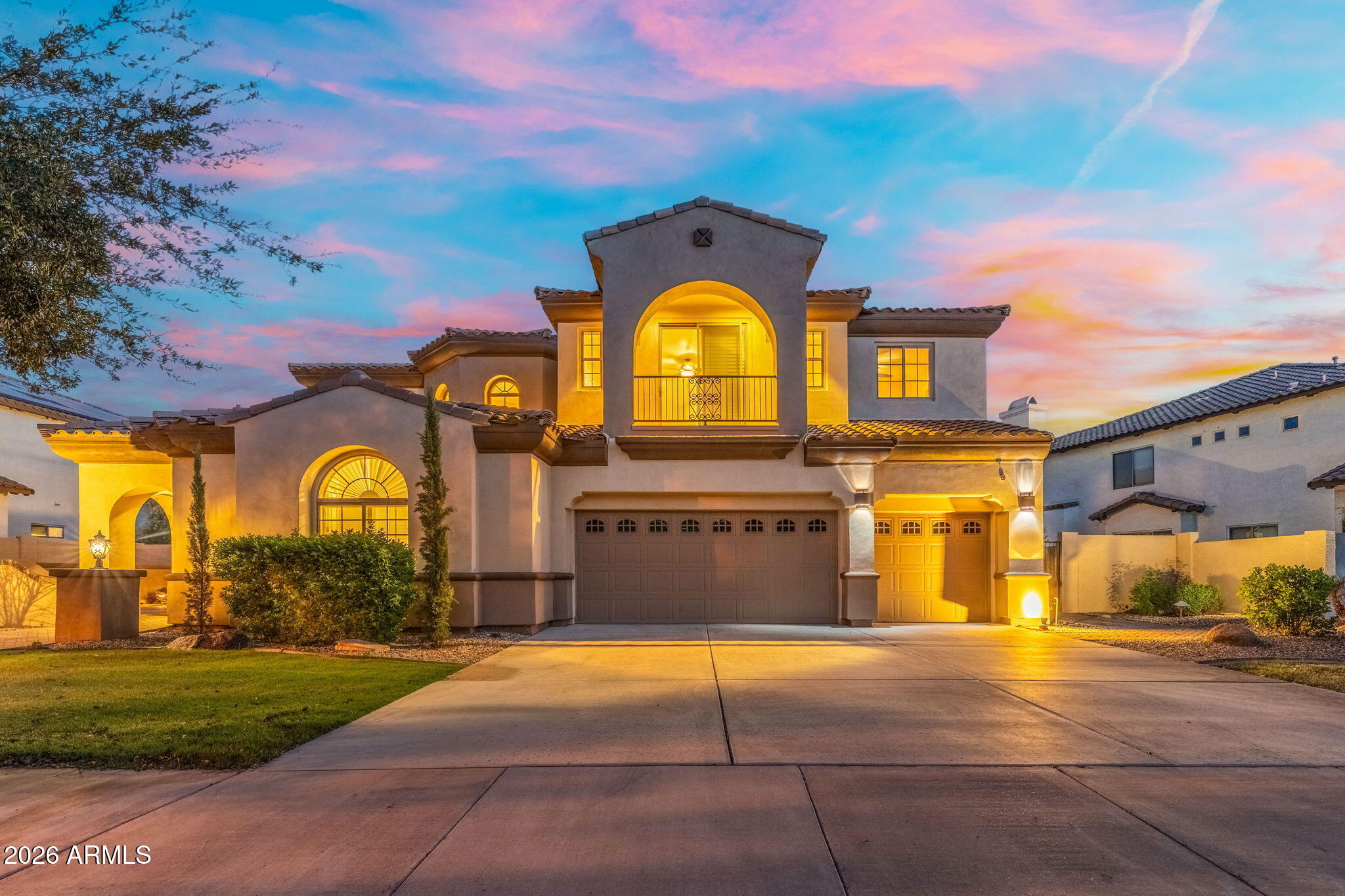 795 W VERBENA Lane