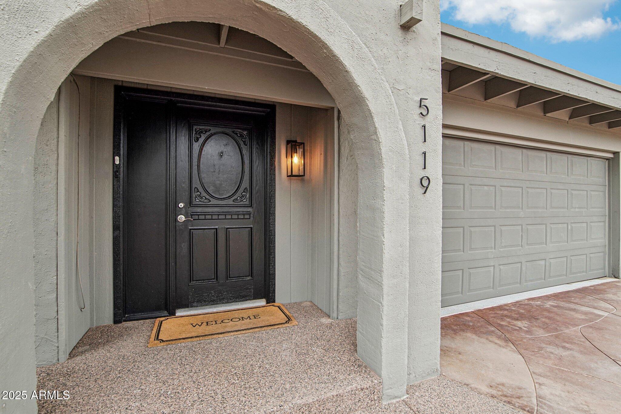 5119 E SHAW BUTTE Drive