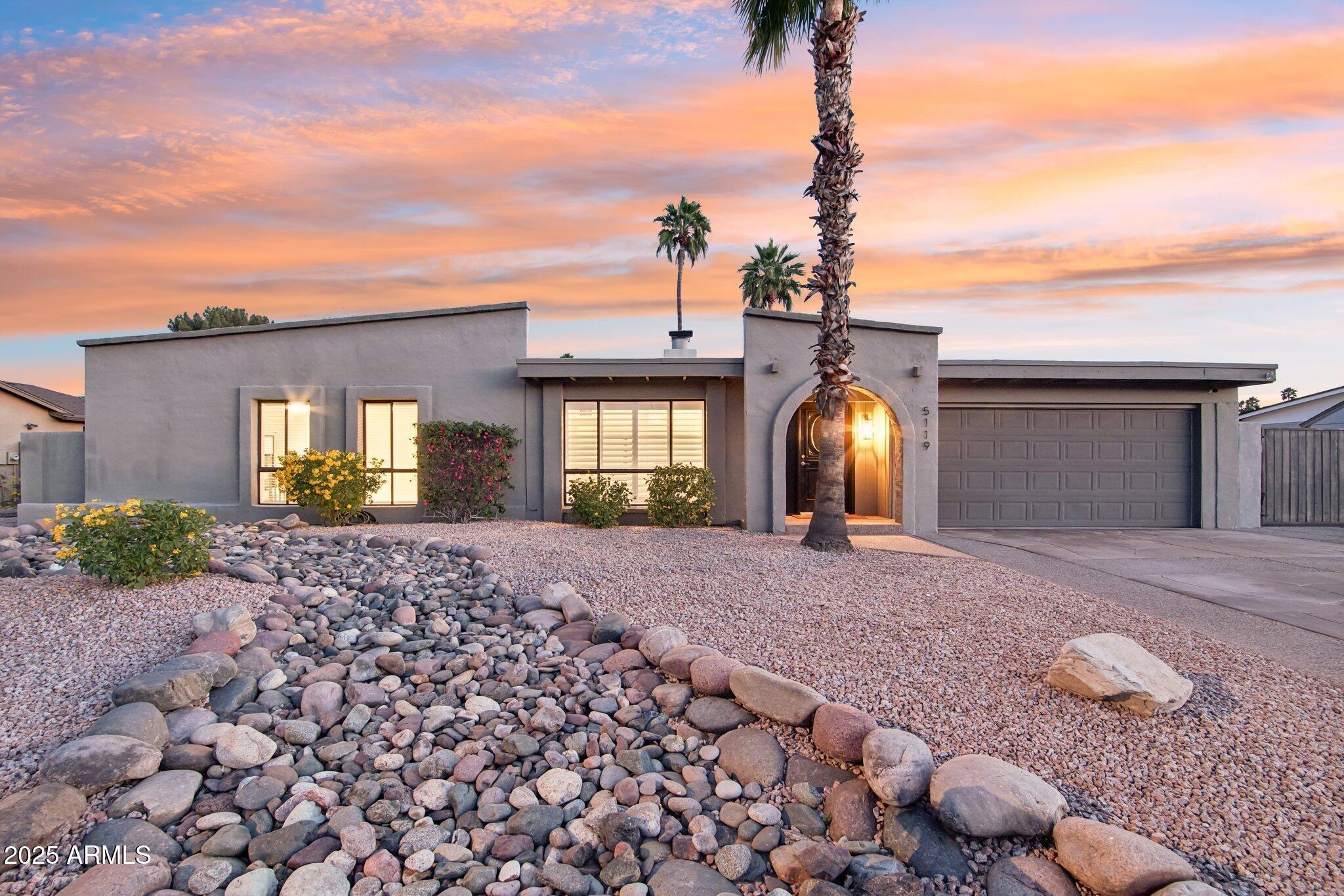 5119 E SHAW BUTTE Drive