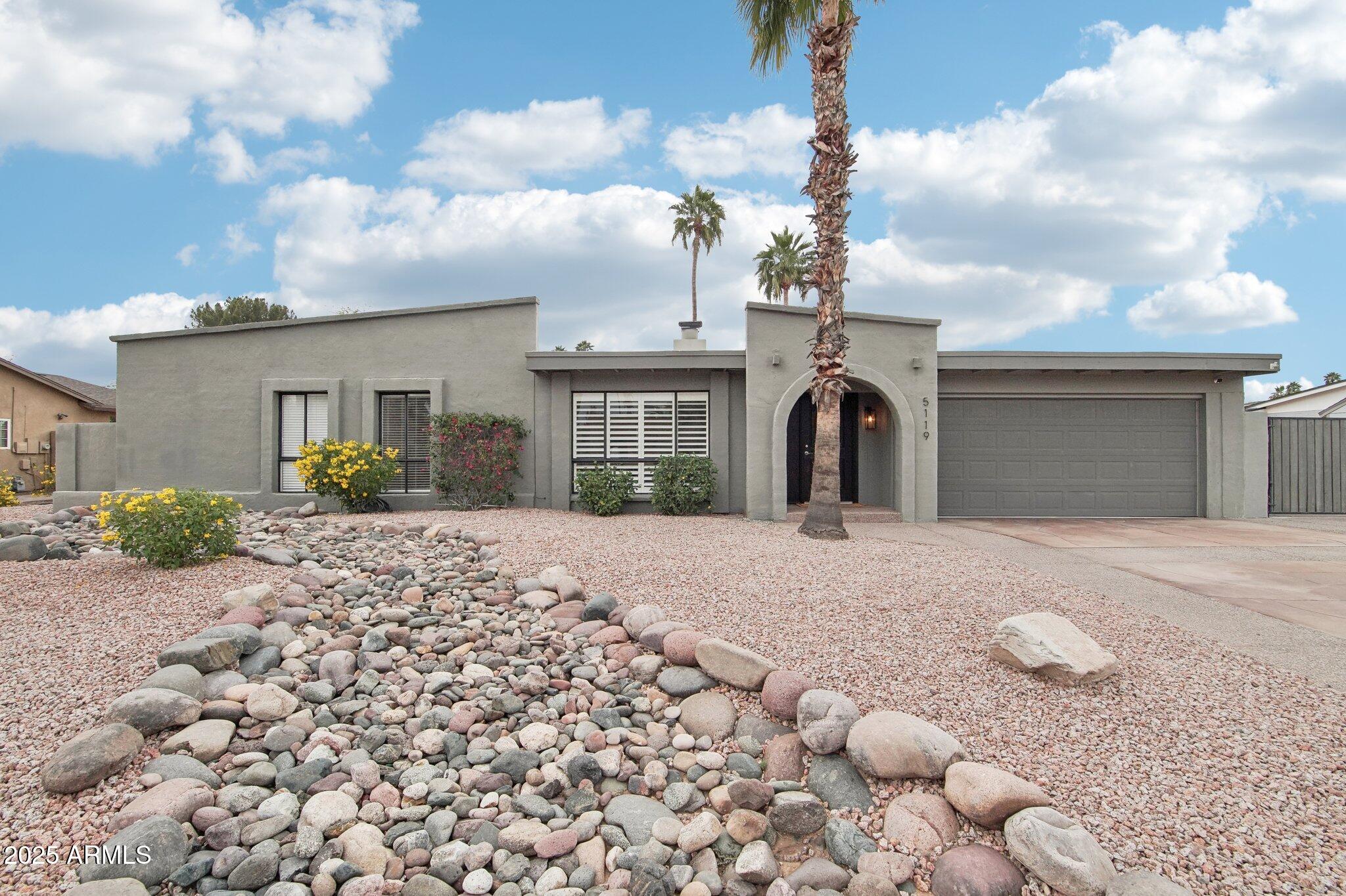 5119 E SHAW BUTTE Drive