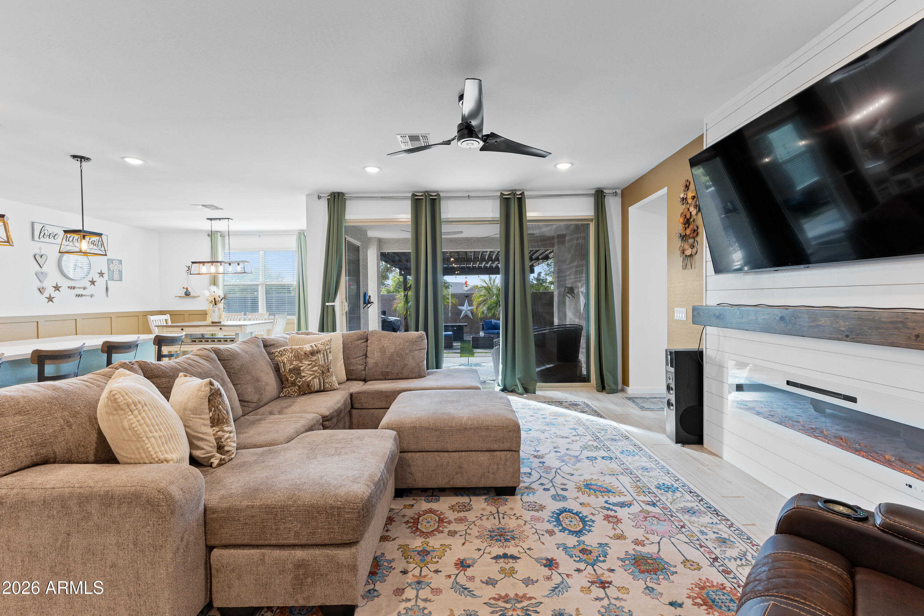 219 S SAN BERNARDO Lane