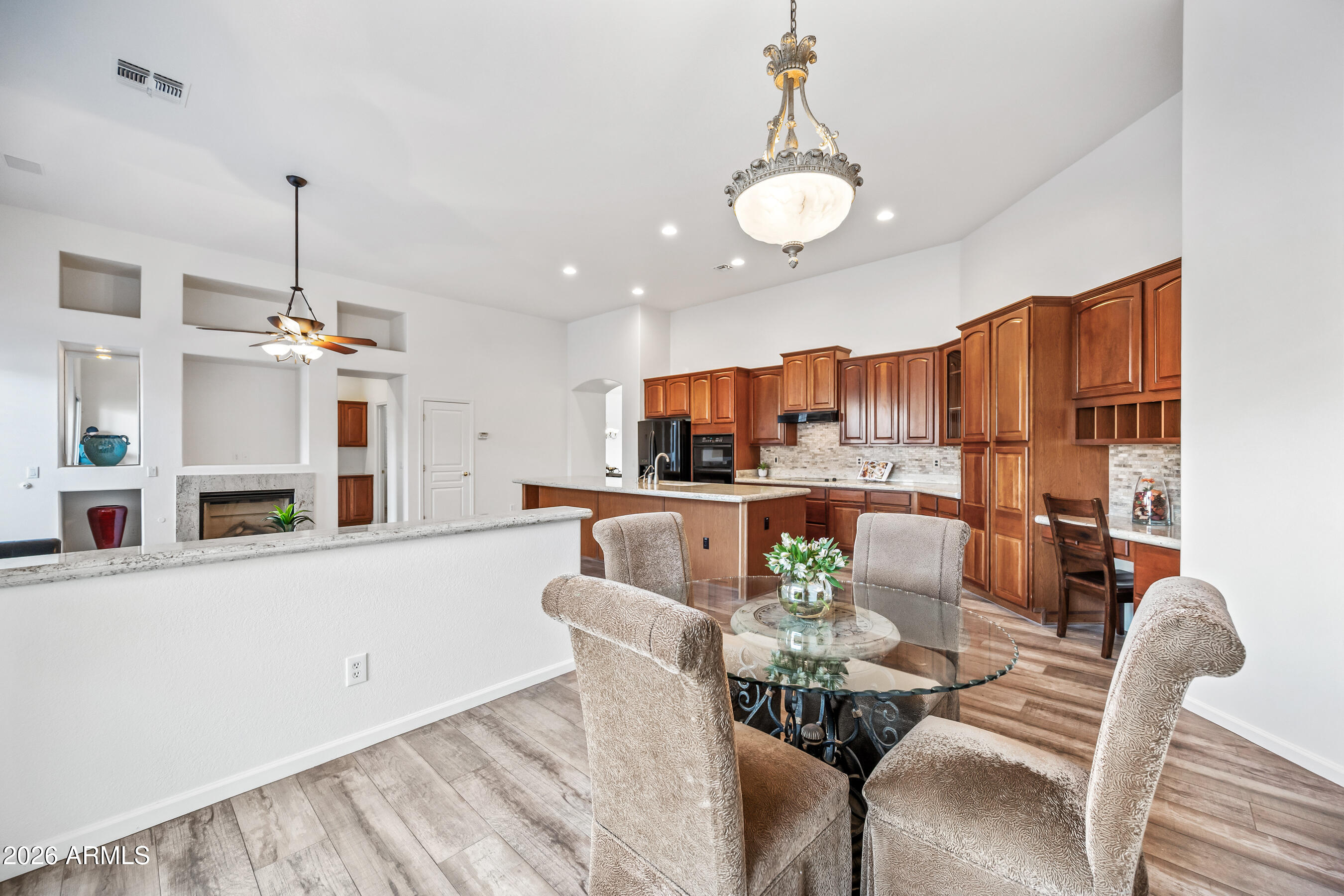 8044 W VIA DEL SOL