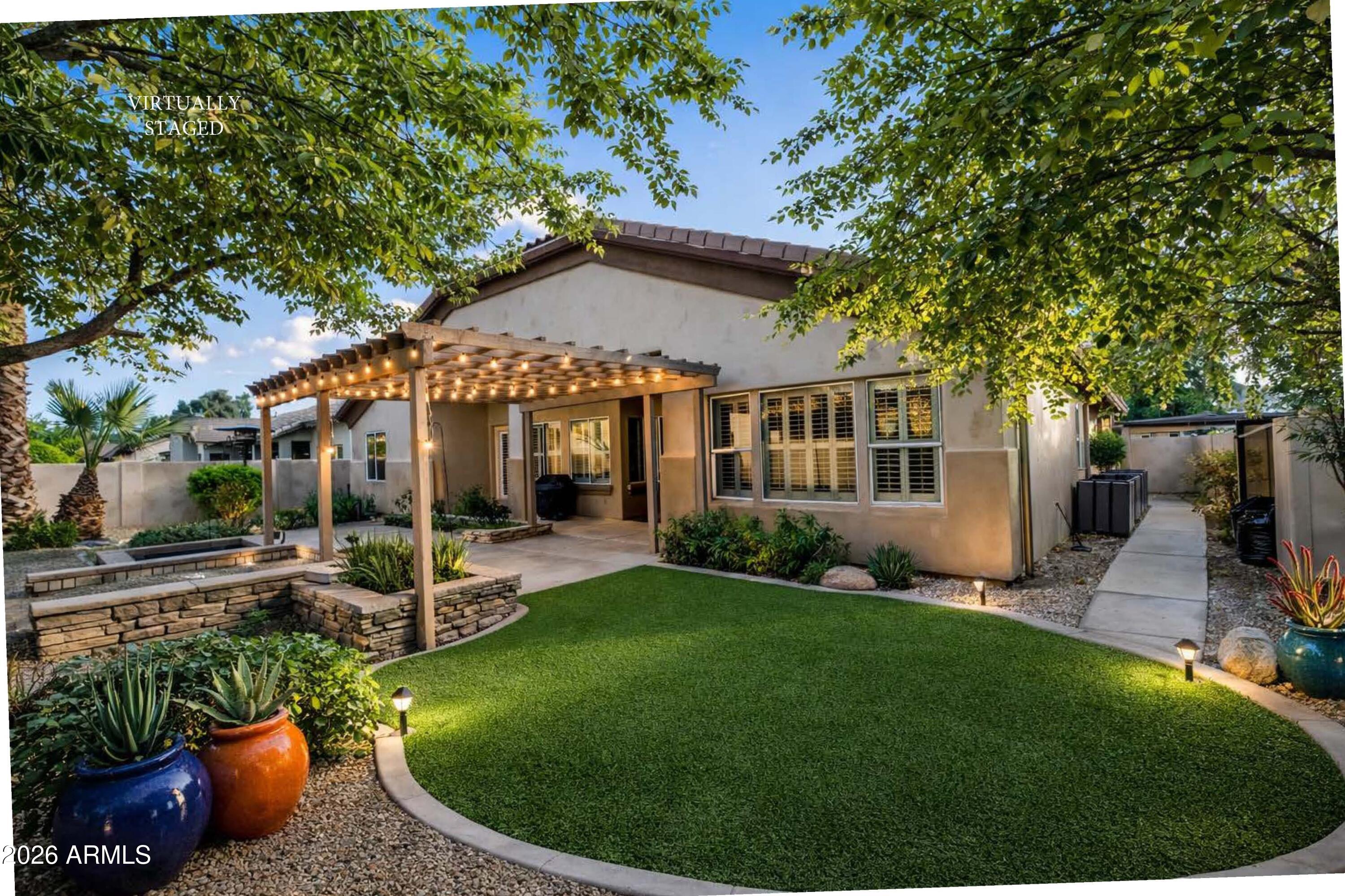 8044 W VIA DEL SOL