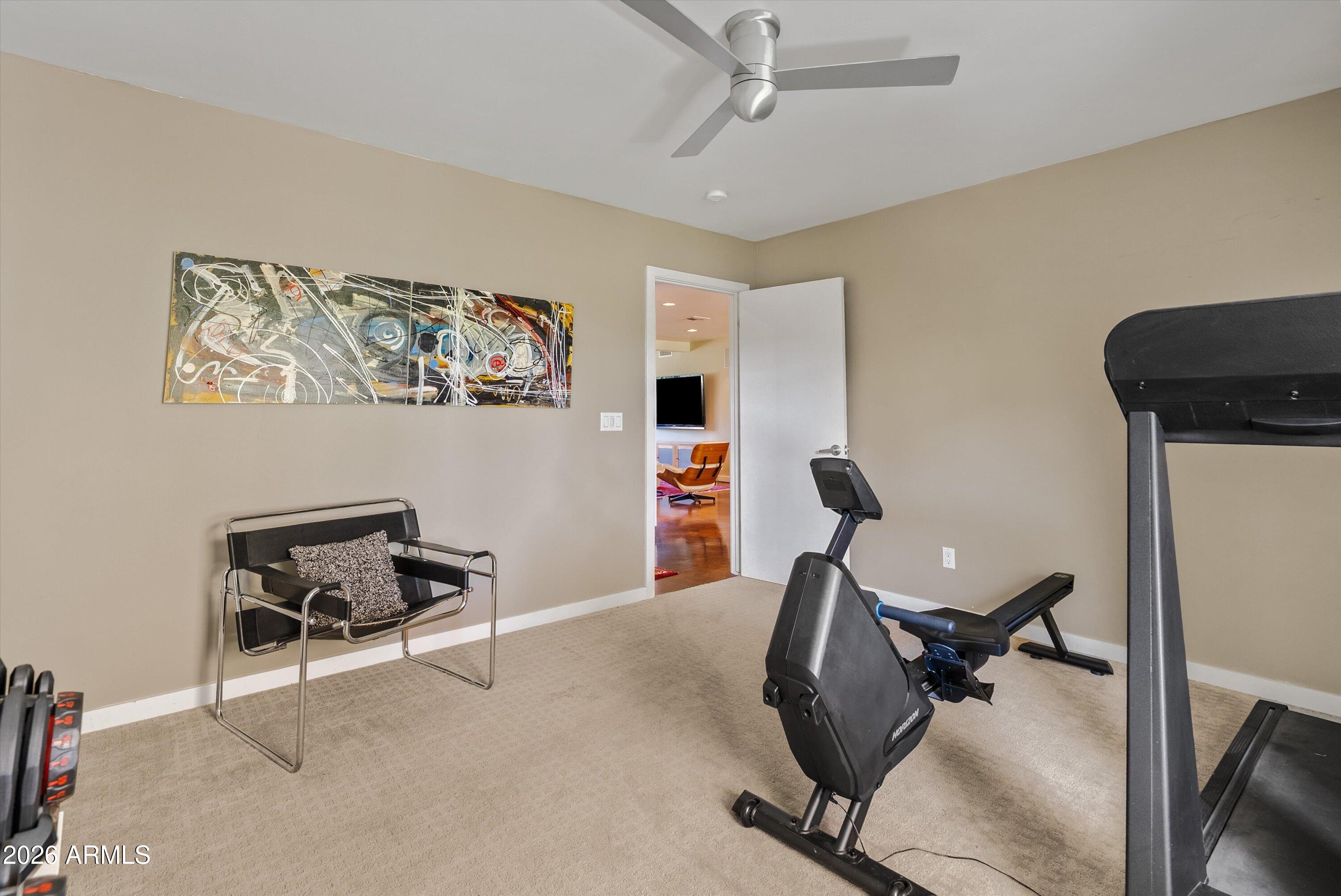 2933 E PIERSON Street