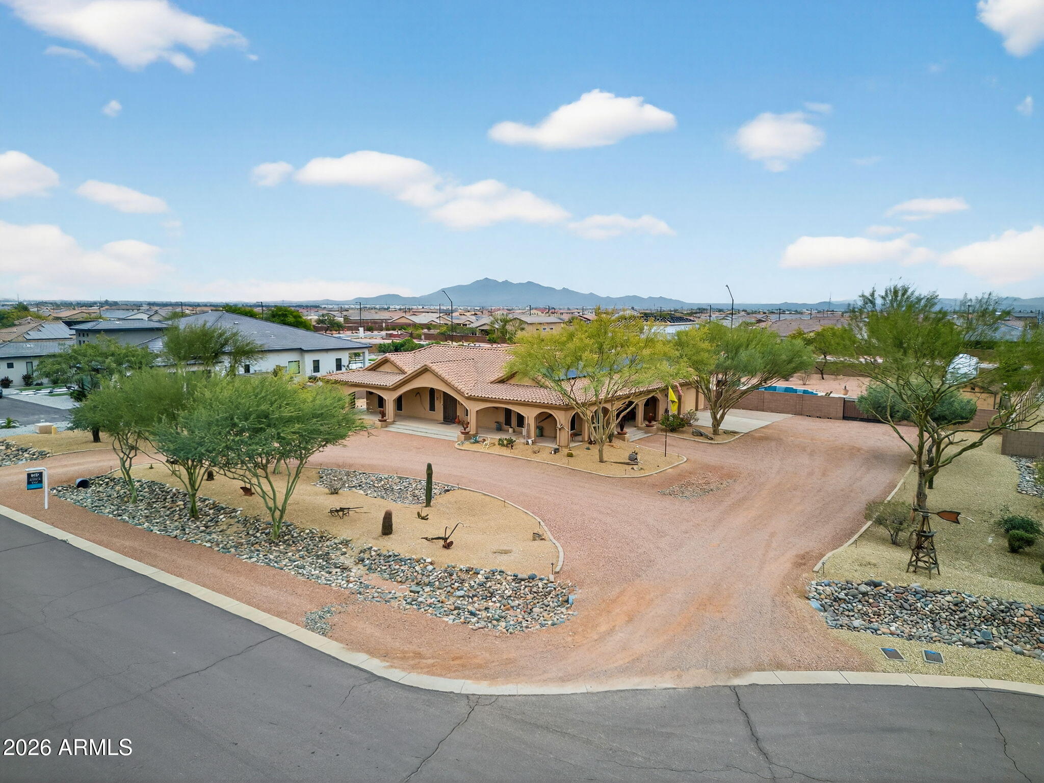 20007 W Mitchell Drive