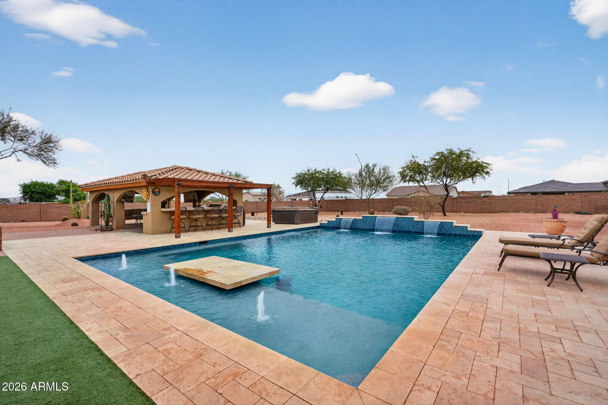 20007 W Mitchell Drive